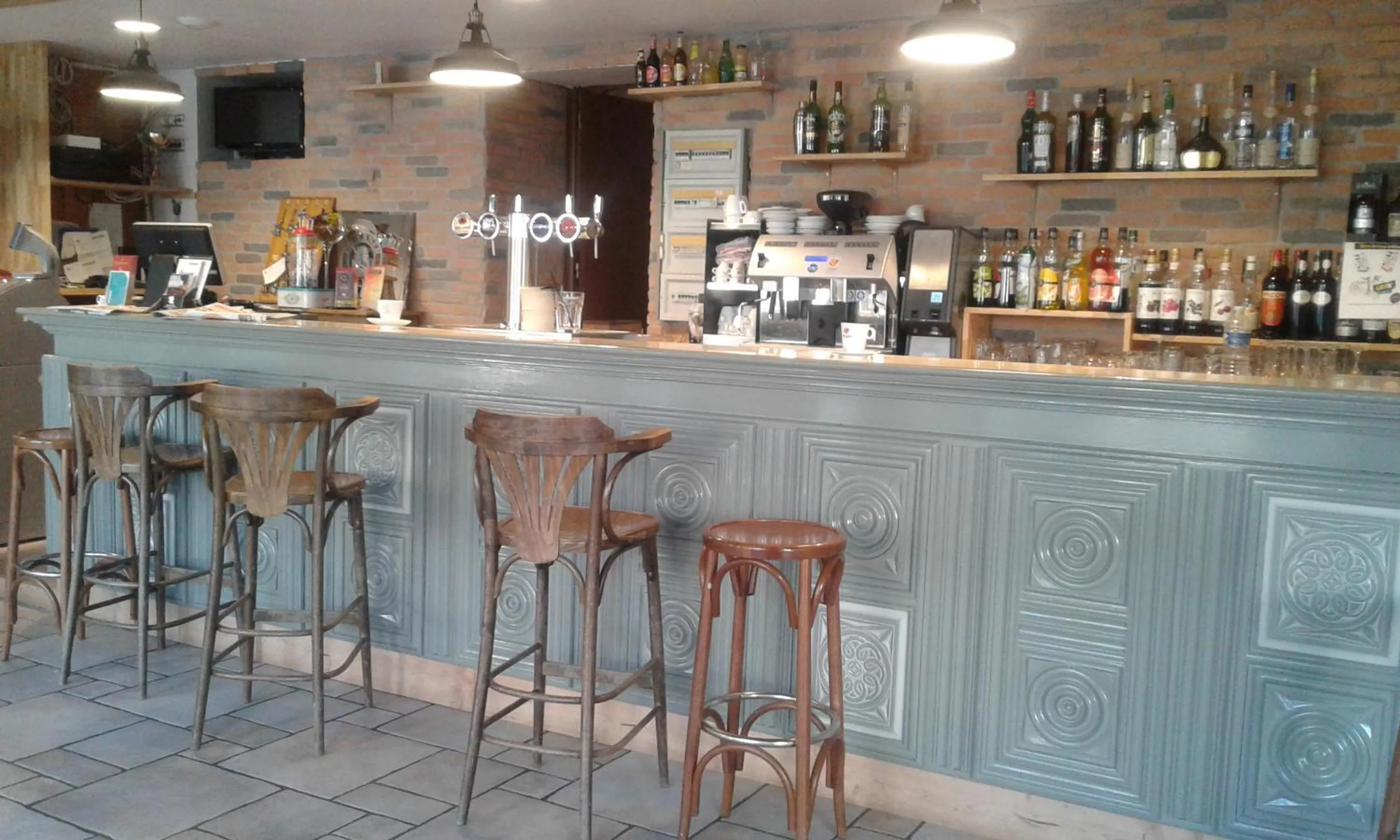 Lounge or bar in Hotel Restaurant Le Capricorne