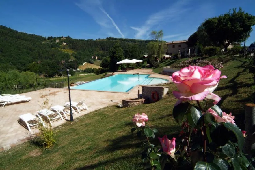 Swimming pool in Valle Rosa