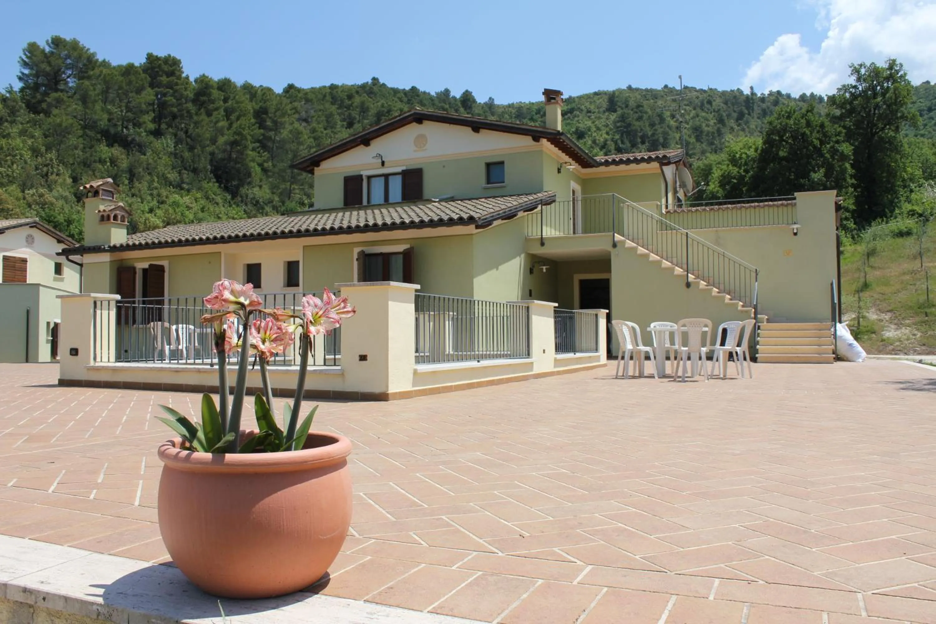 Property building in Valle Rosa