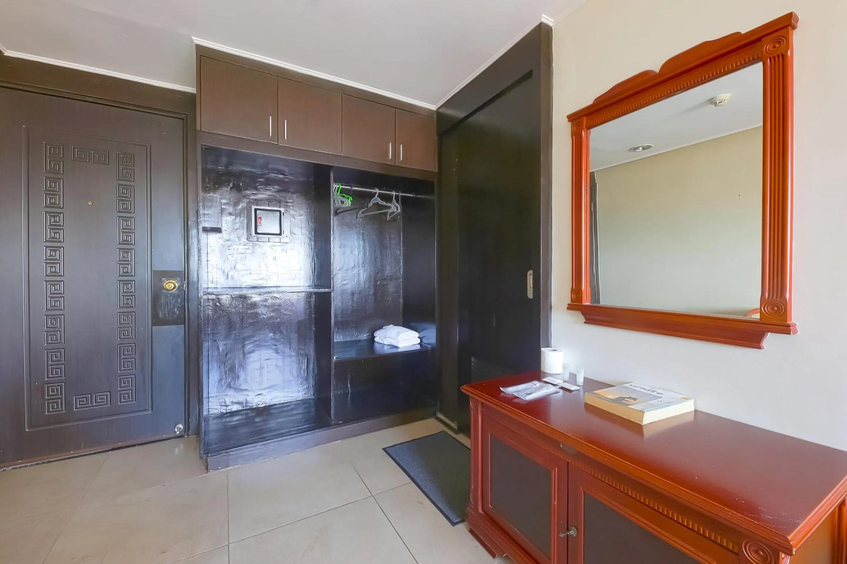 Bedroom in Super OYO 791 Bell Mansion