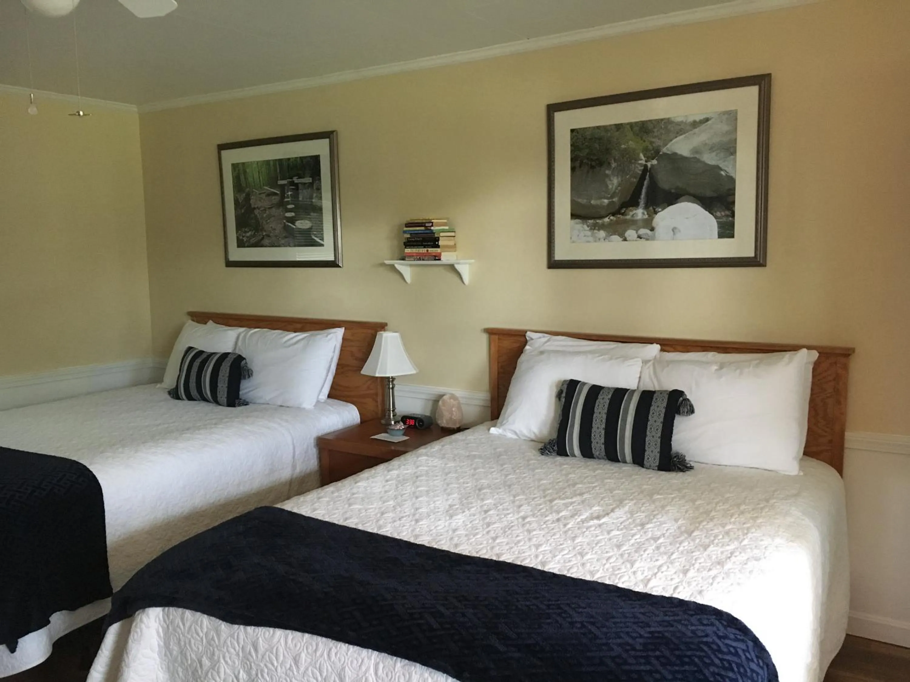 Highland Lake Resort