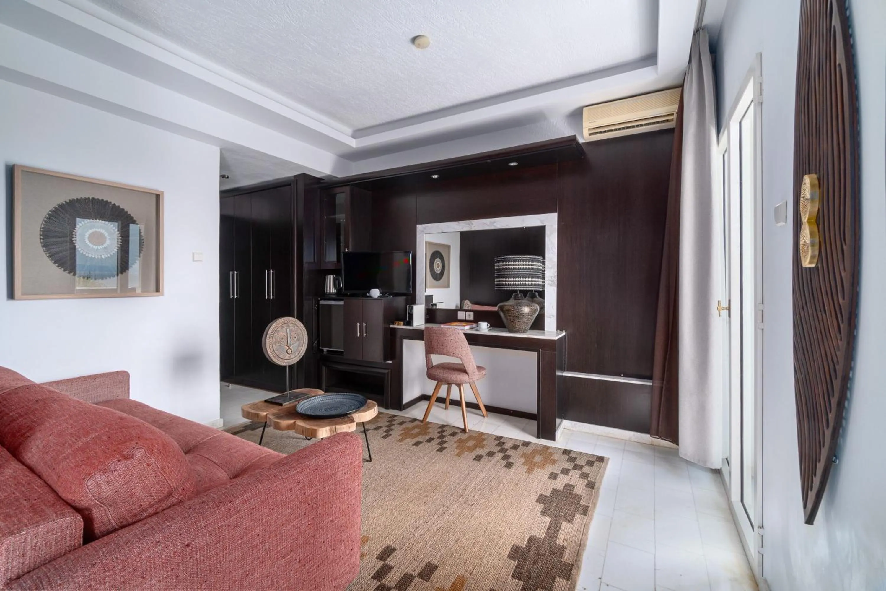 wardrobe in Arco Beach Hotel