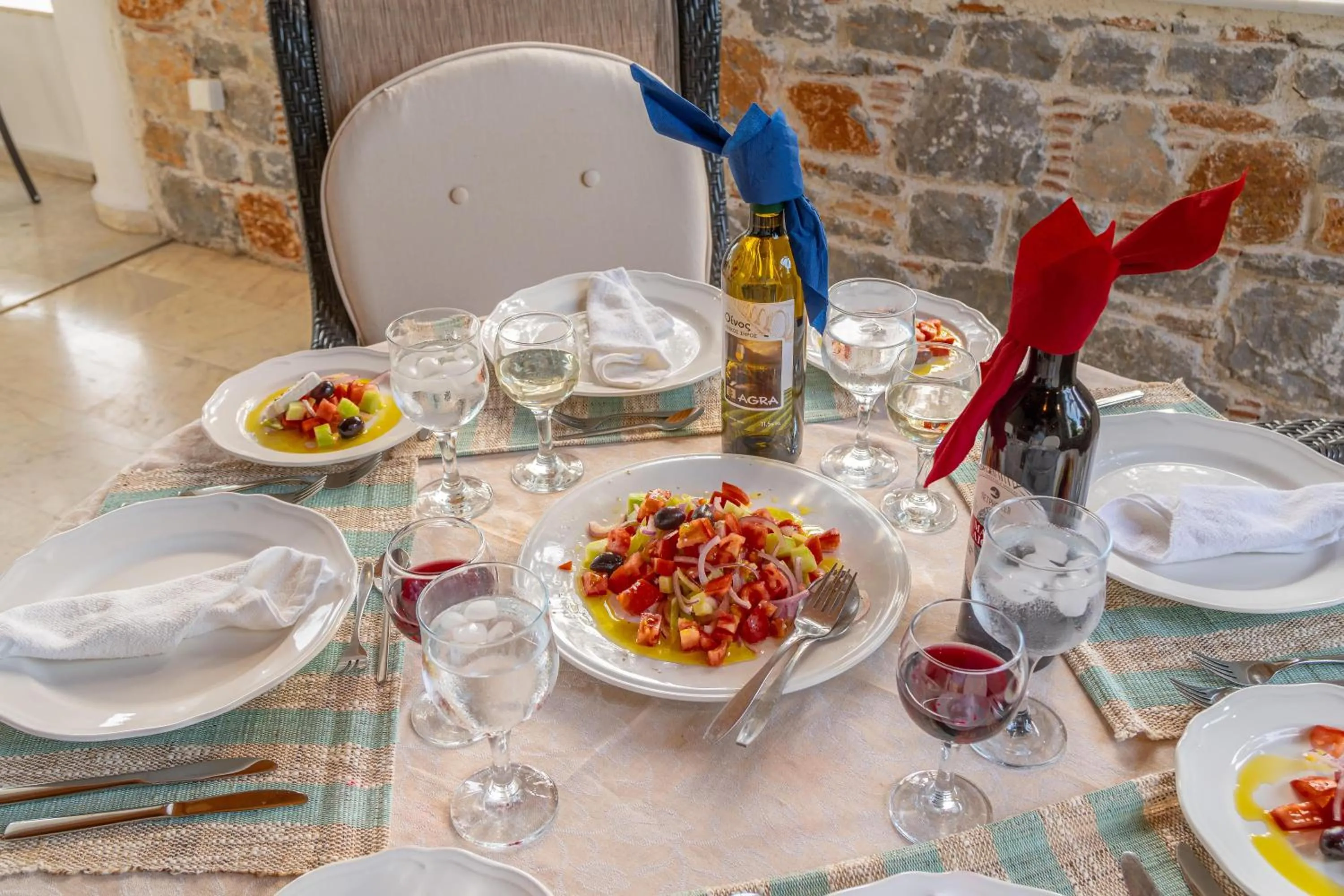 Food and drinks in Arco Beach Hotel