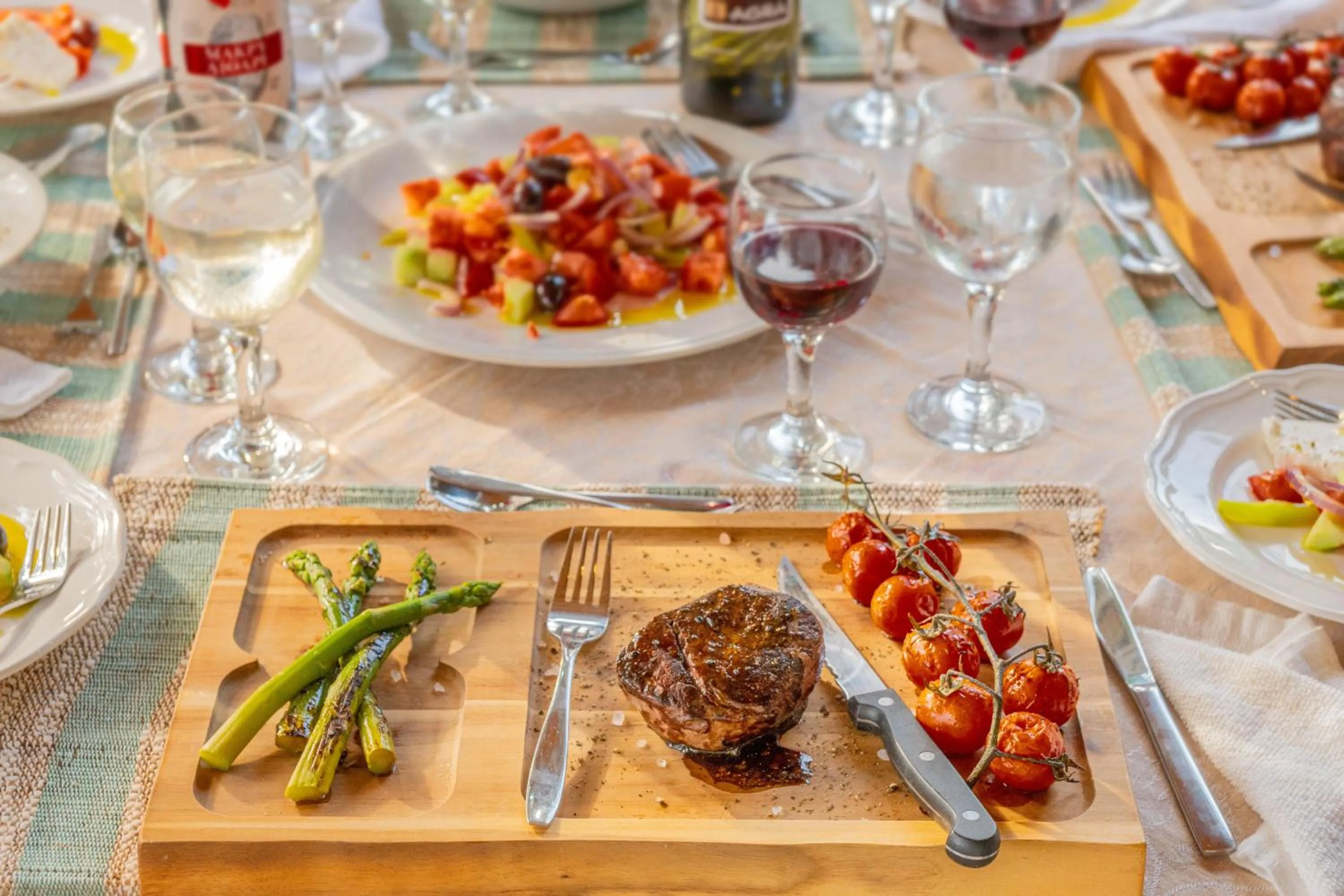 Food and drinks in Arco Beach Hotel