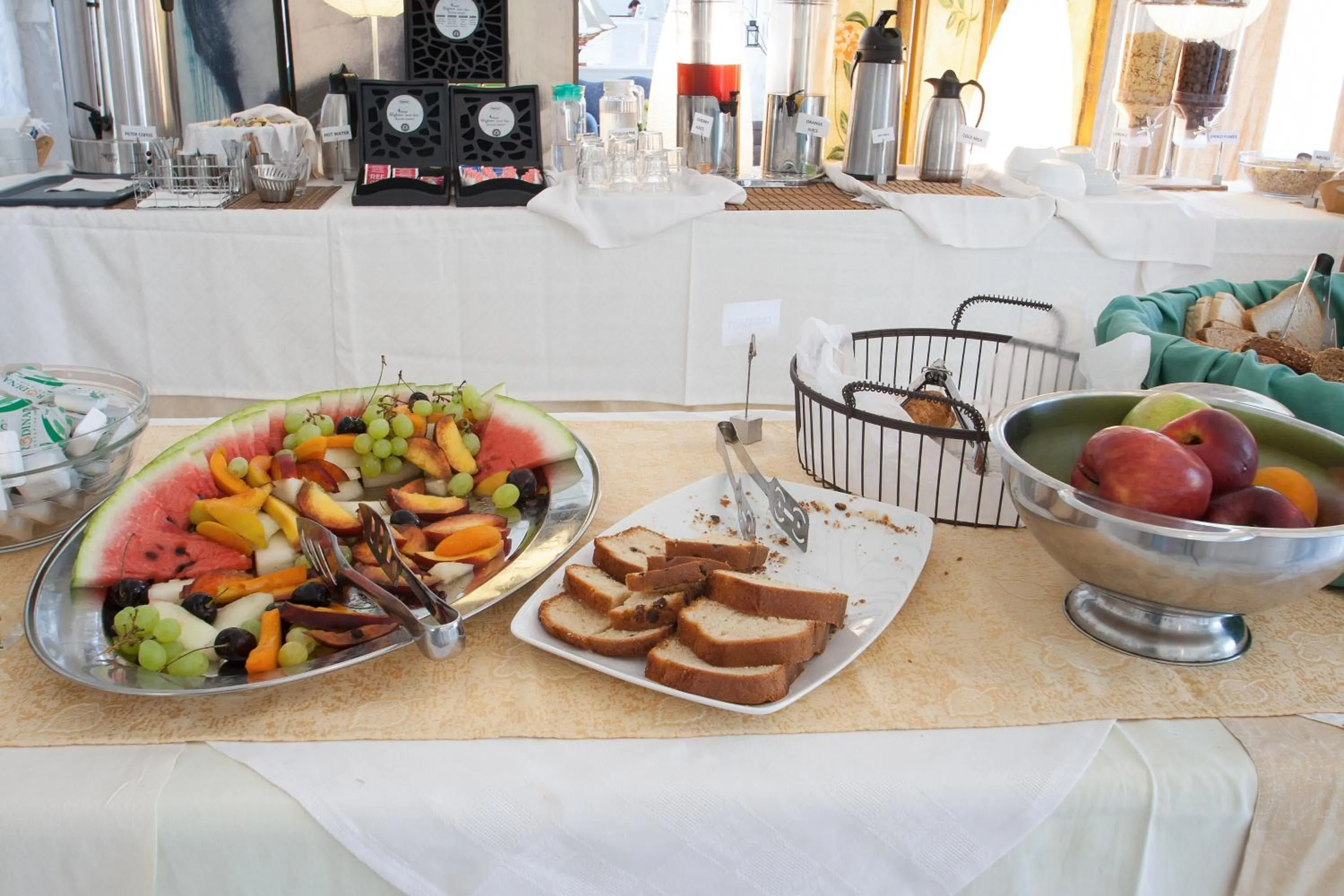 Food in Arco Beach Hotel