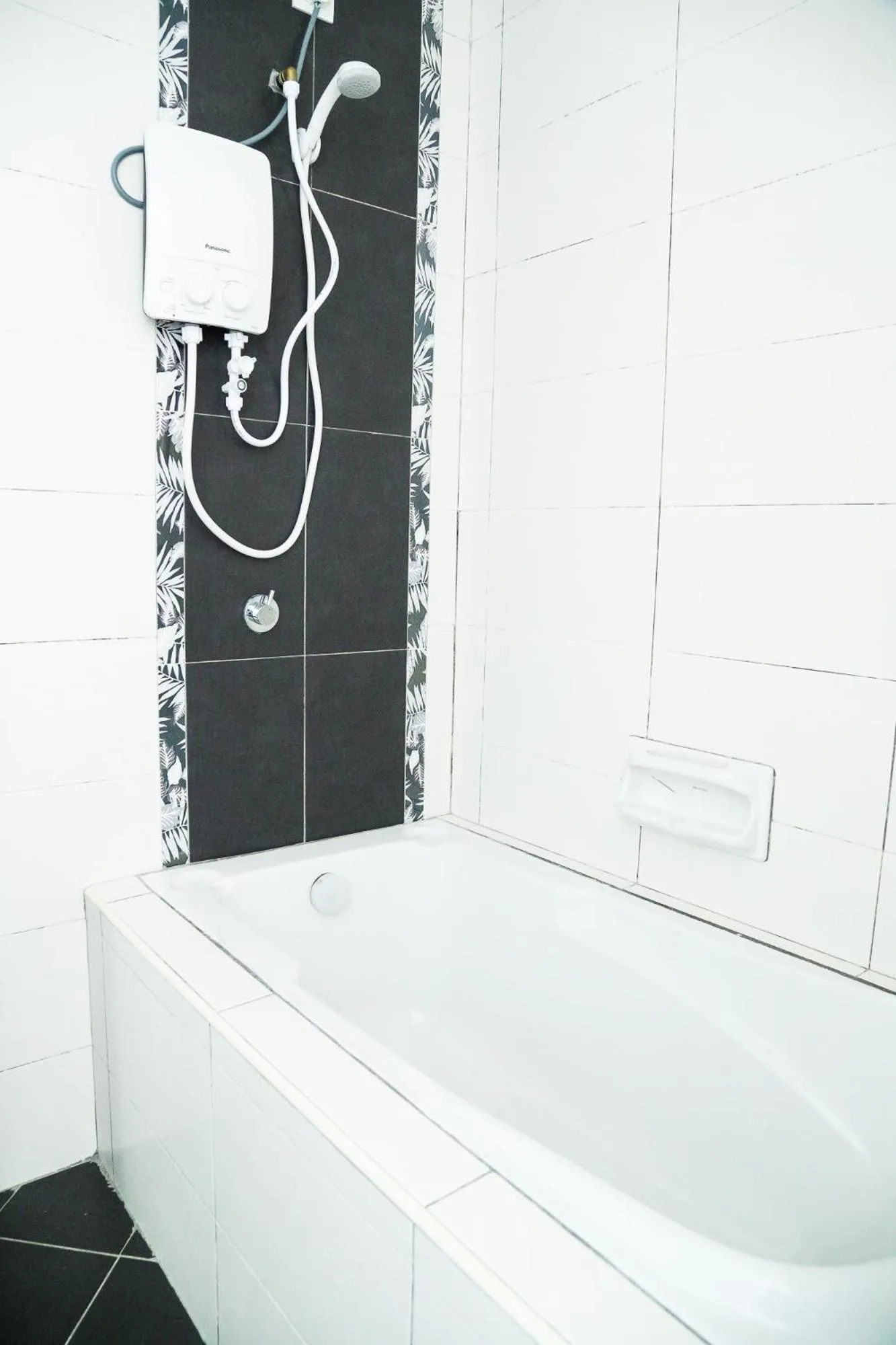 Marina Heights Resort