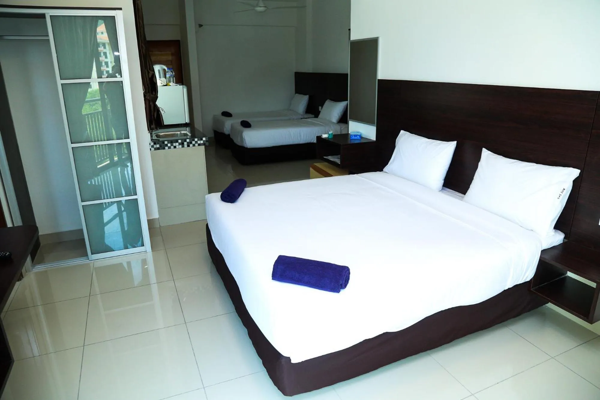 Bed in Marina Heights Resort