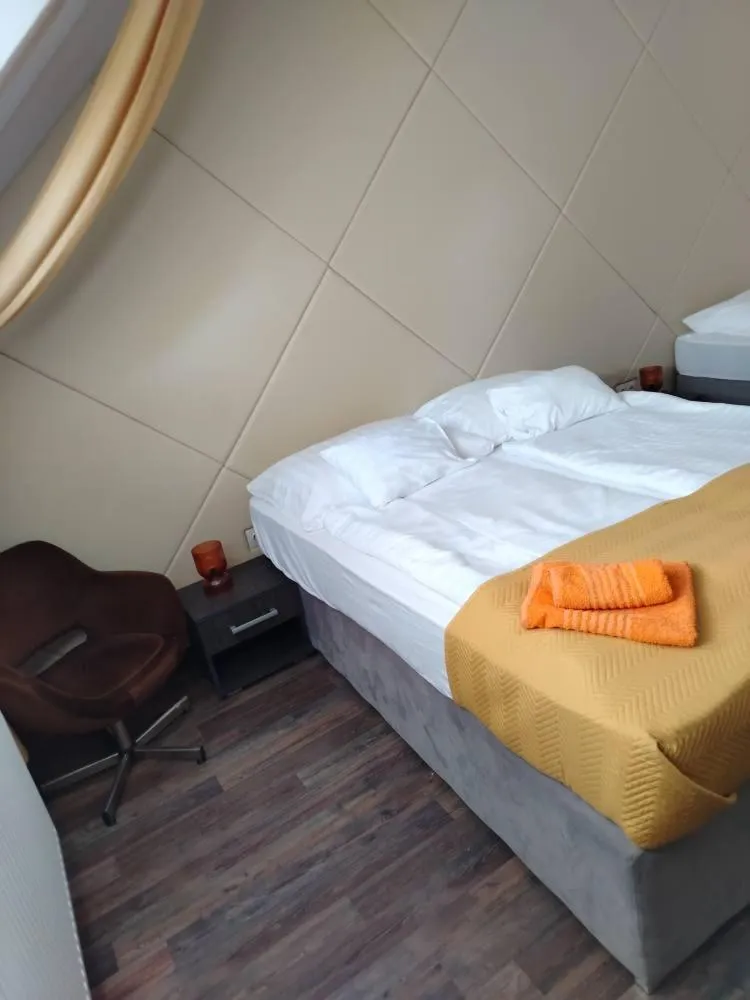 Caballus Lovasmajor Panzió