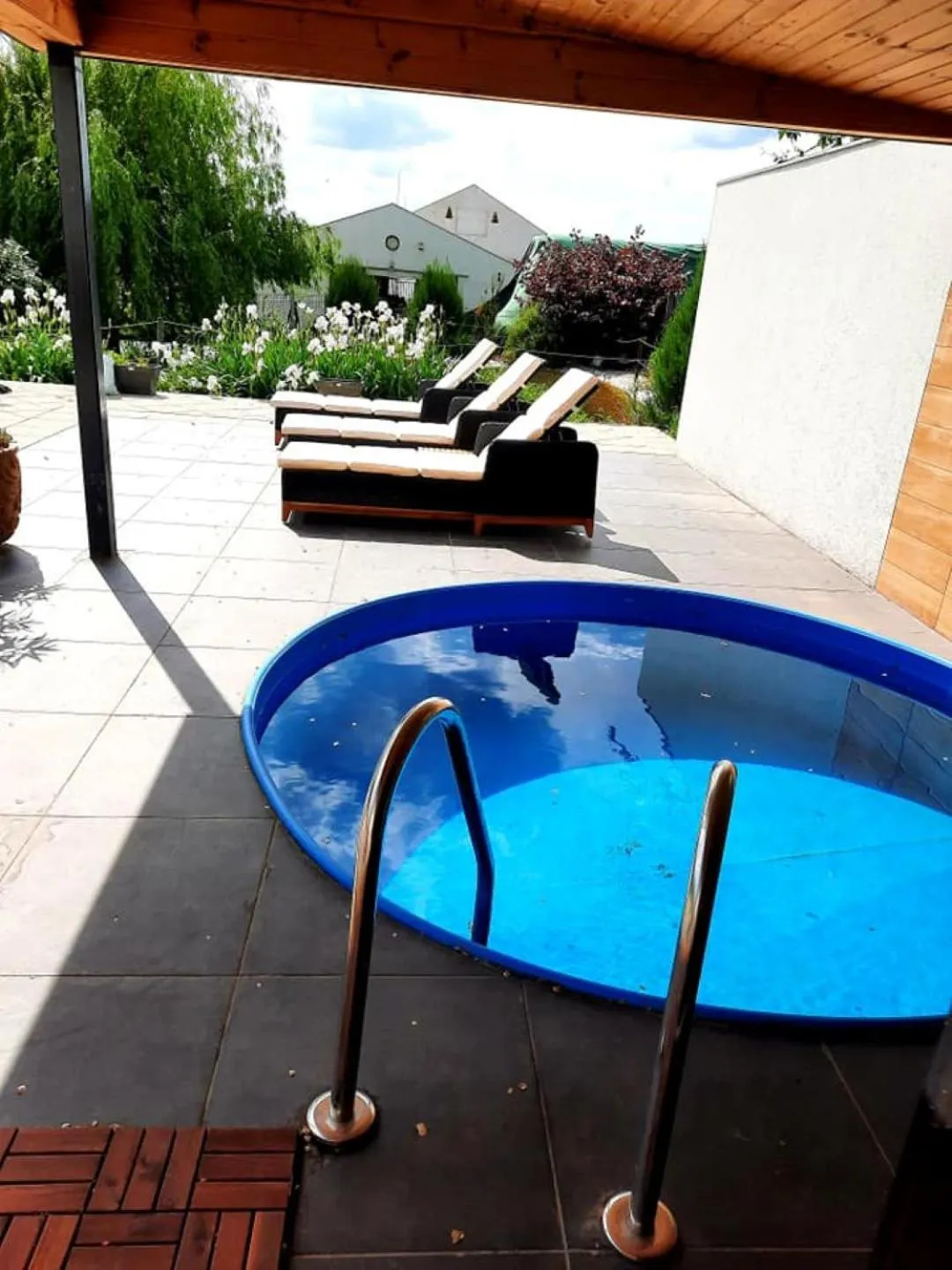 Swimming pool in Caballus Lovasmajor Panzió