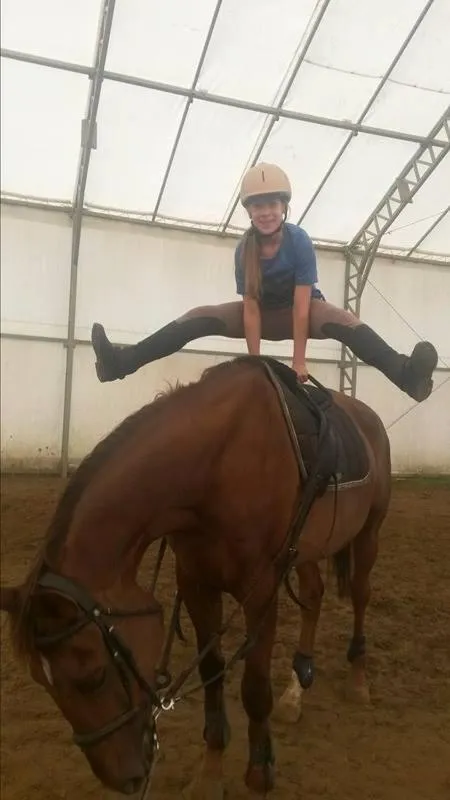 Horse-riding in Caballus Lovasmajor Panzió