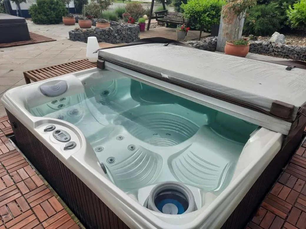 Caballus Lovasmajor Panzió