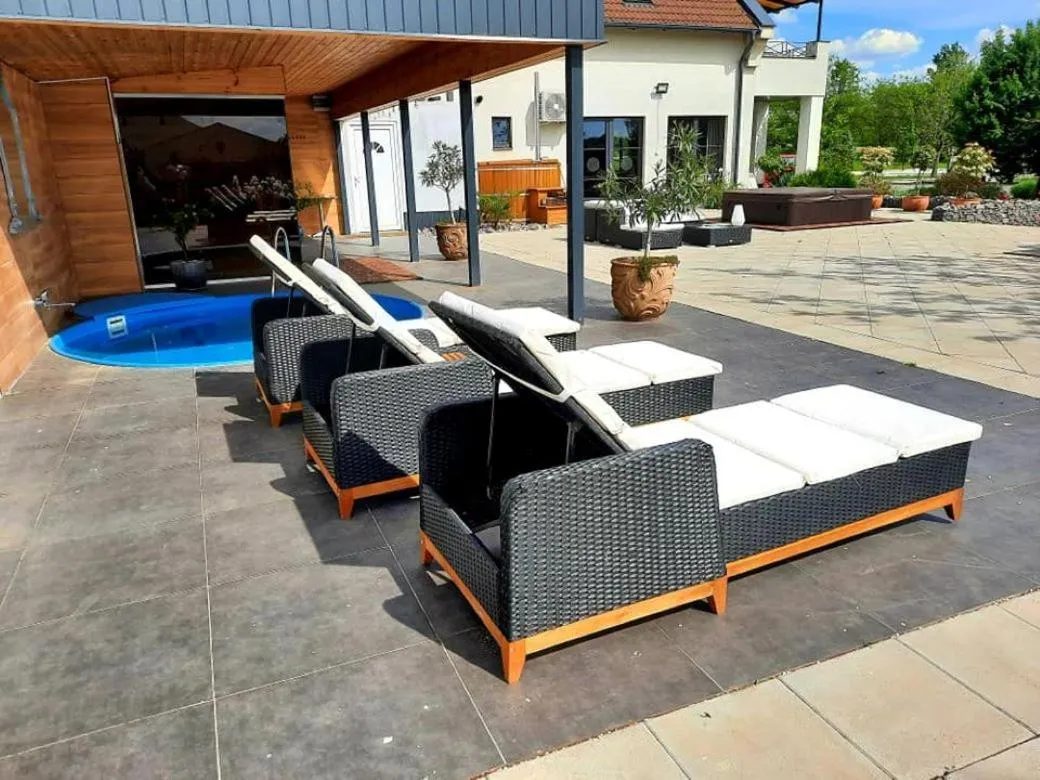 Hot Tub in Caballus Lovasmajor Panzió