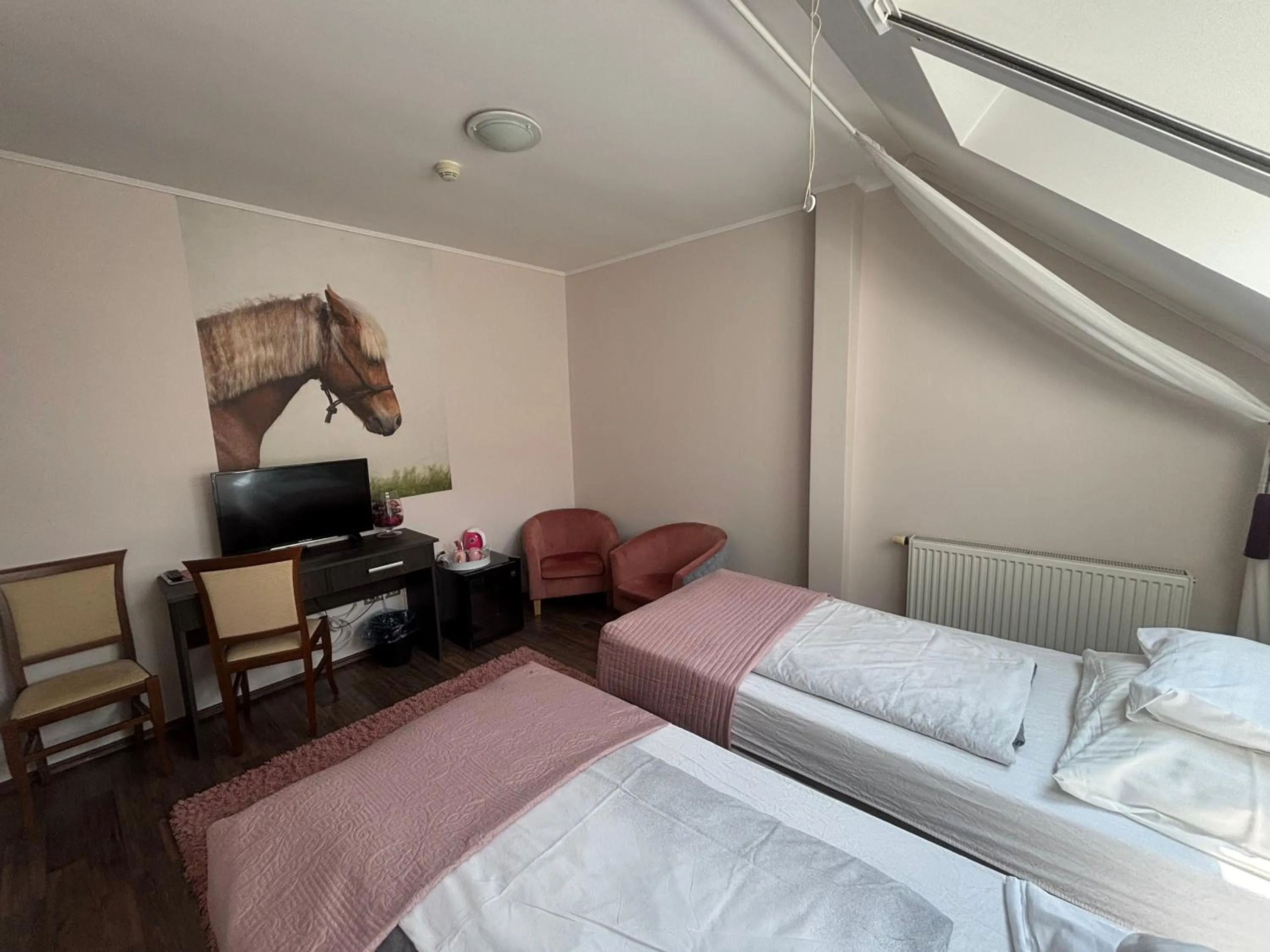 Caballus Lovasmajor Panzió