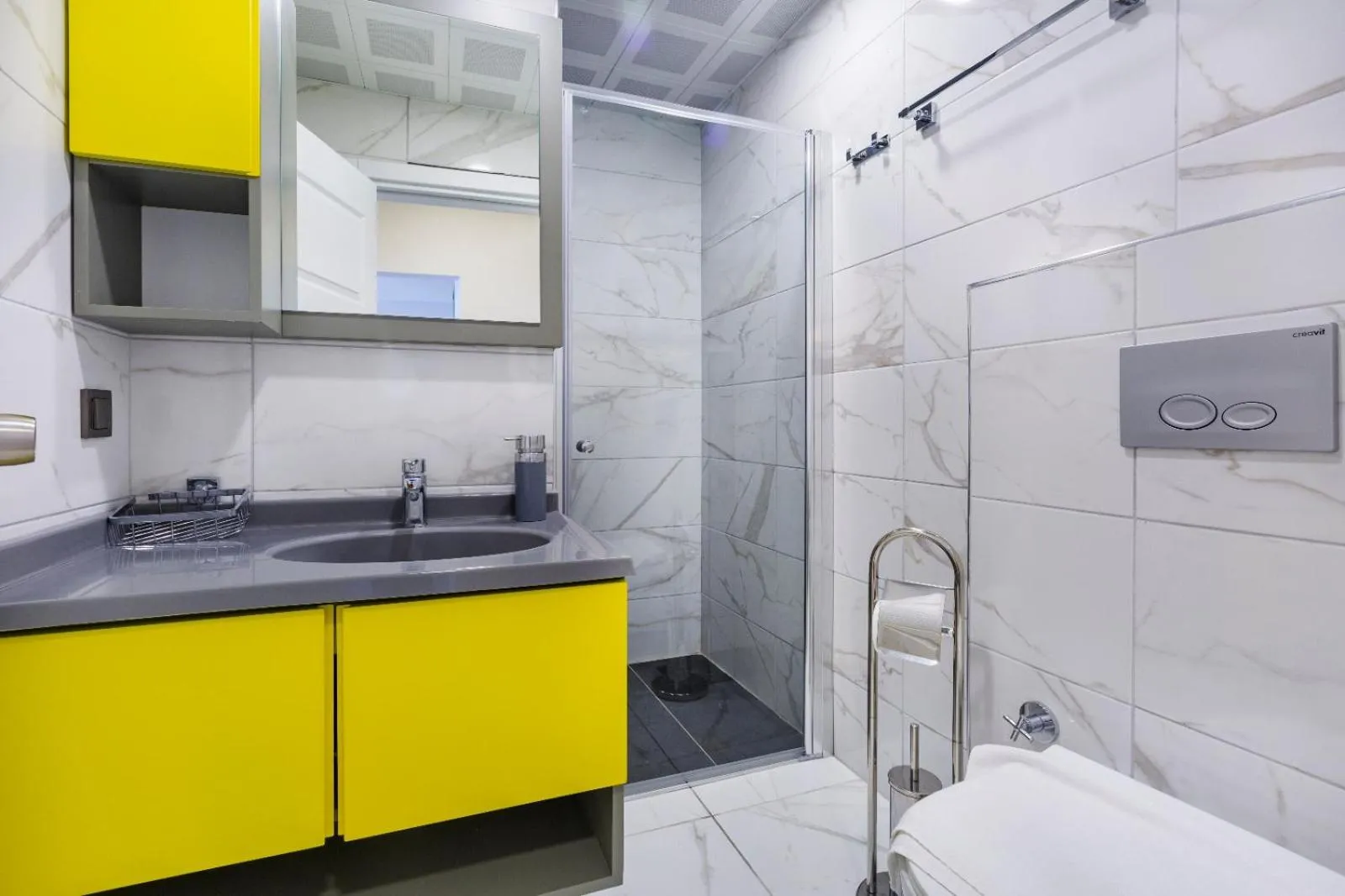 Bathroom in Twin Apart Hotel