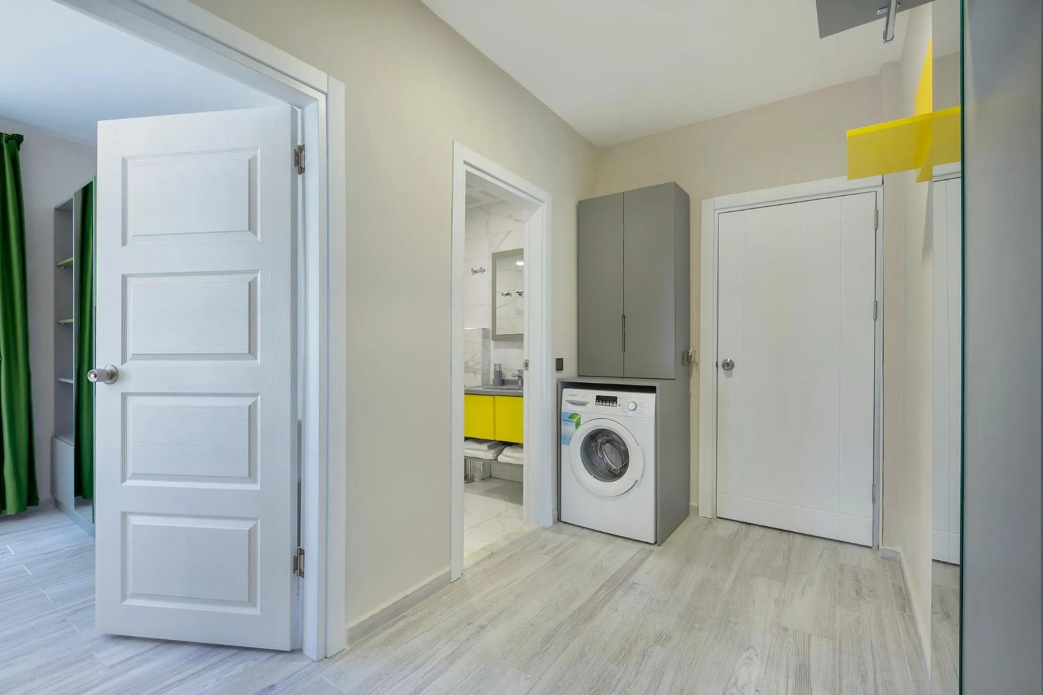 Decorative detail in Twin Apart Hotel