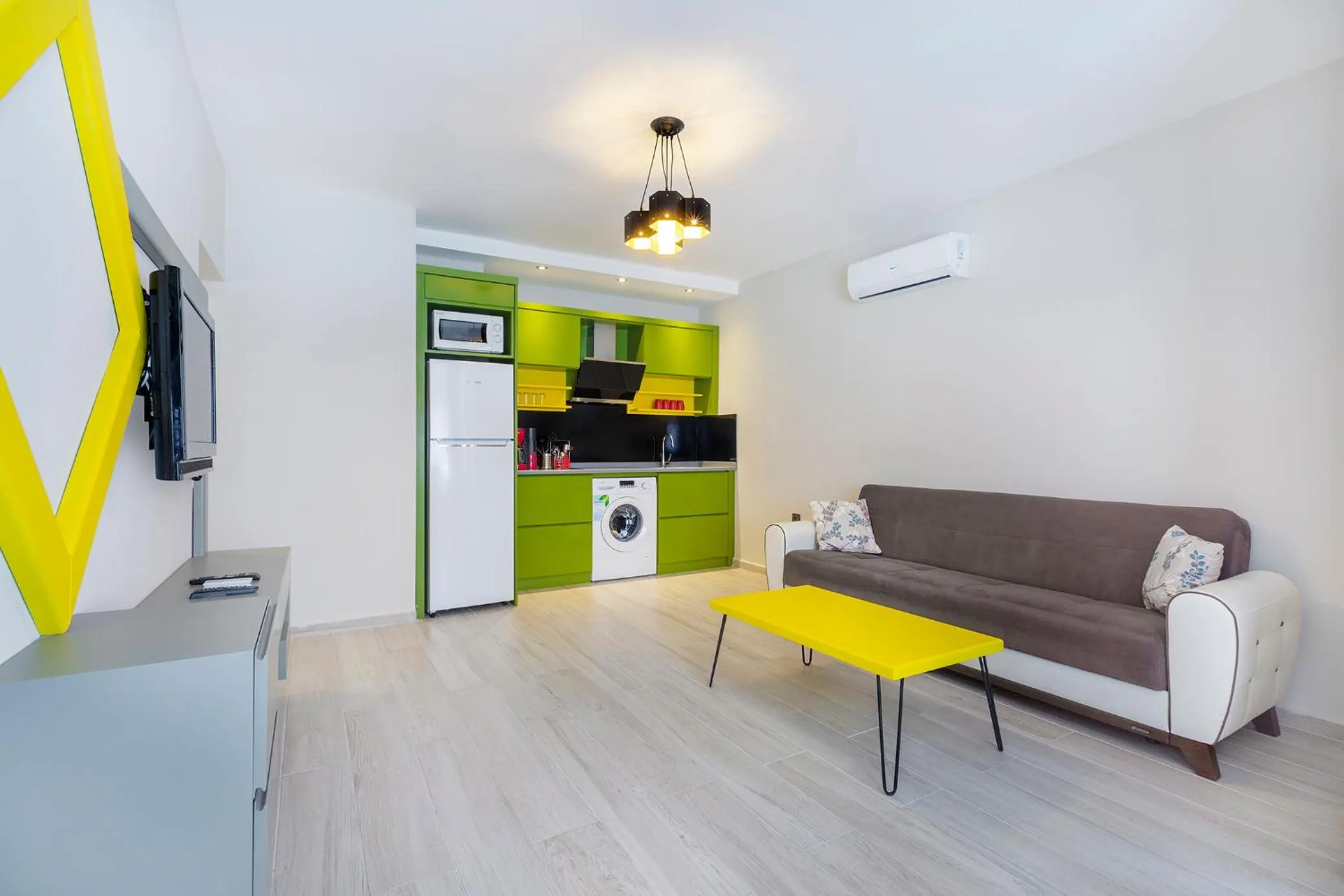 Kitchen or kitchenette in Twin Apart Hotel