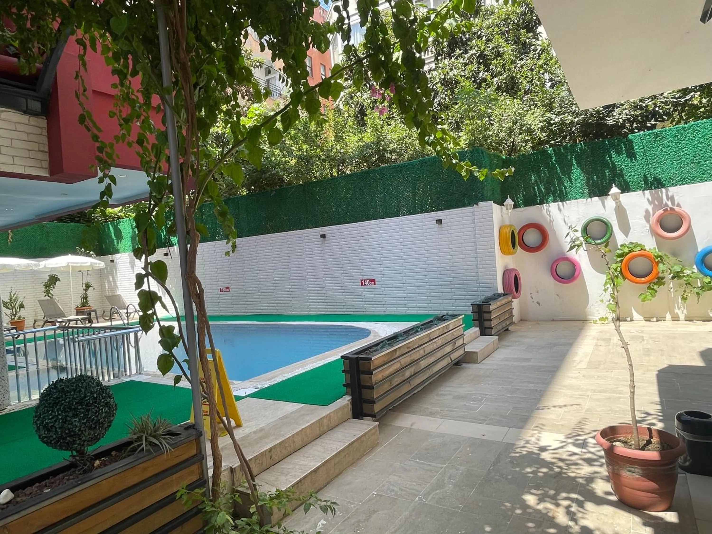 Pool view in Twin Apart Hotel