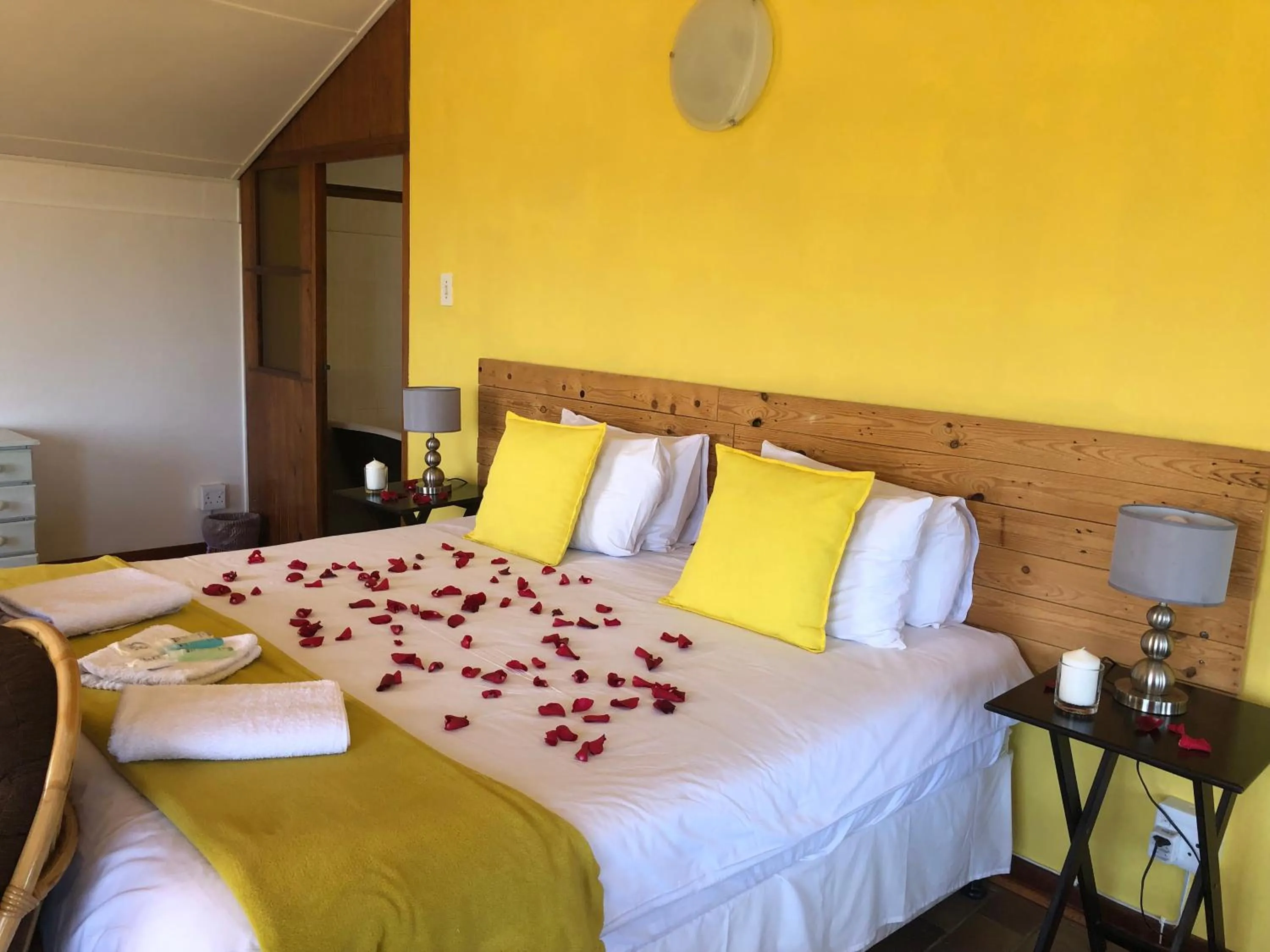 Bed in Seaside Lodge B&B