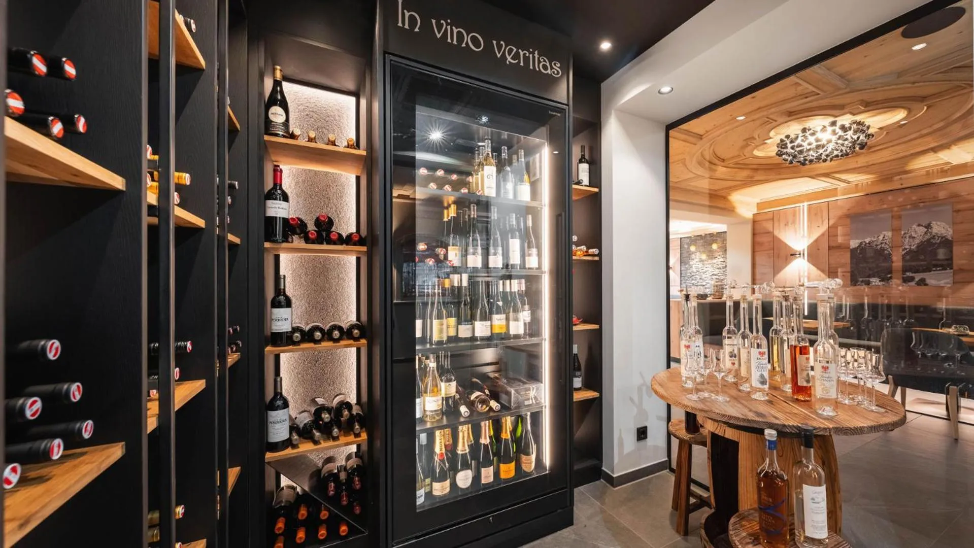 Restaurant/places to eat in Waidringer Hof 4 Sterne Superior