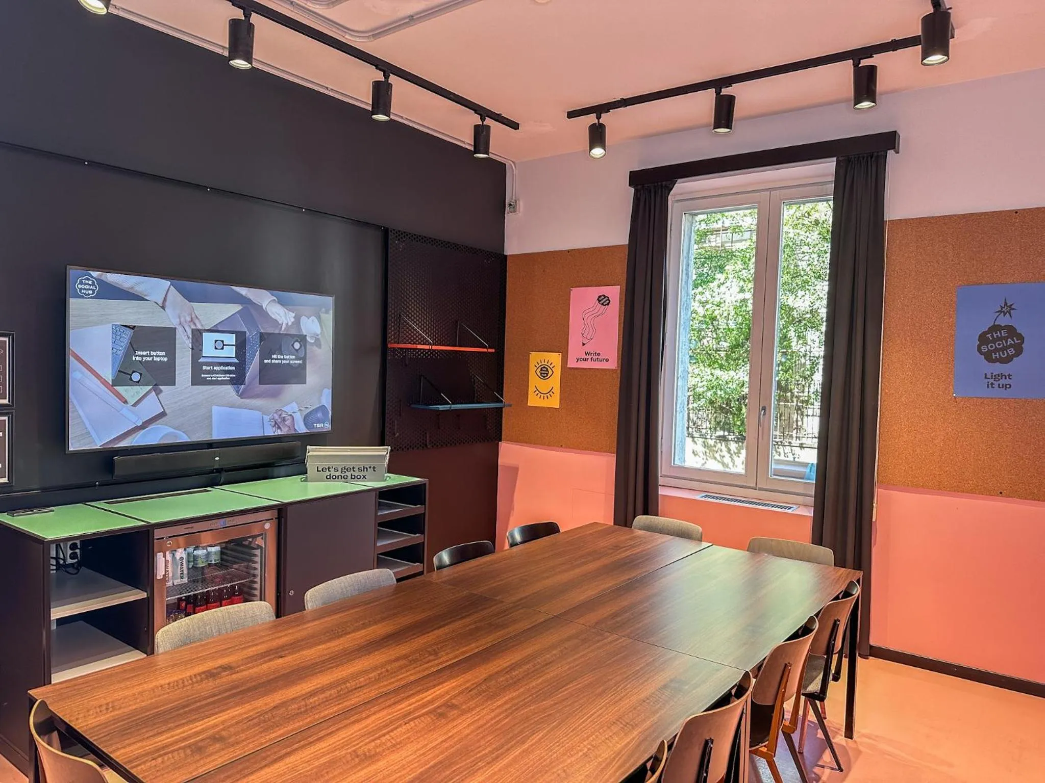 Meeting/conference room in The Social Hub Florence Lavagnini