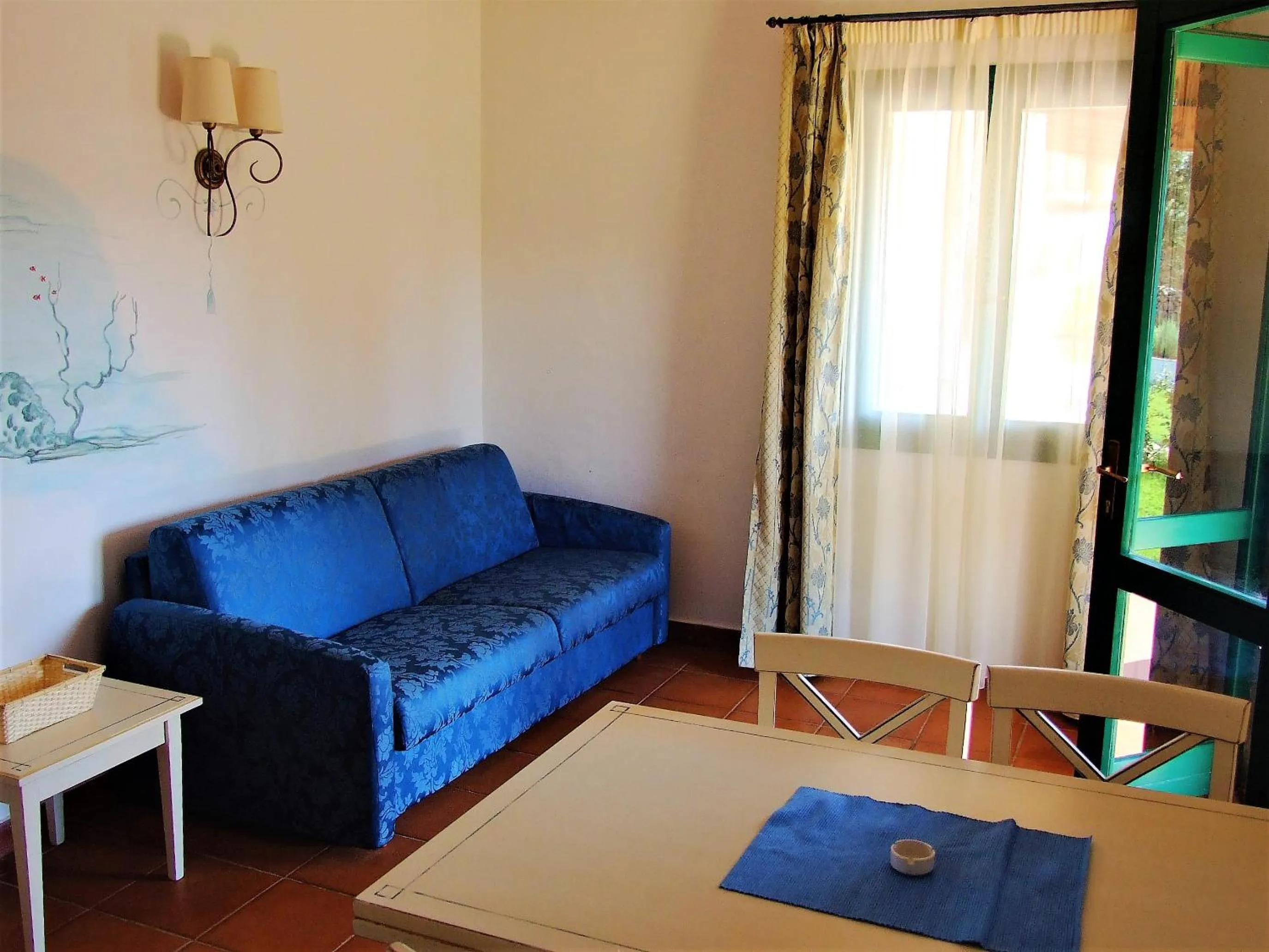 Living room in White Sand Residence