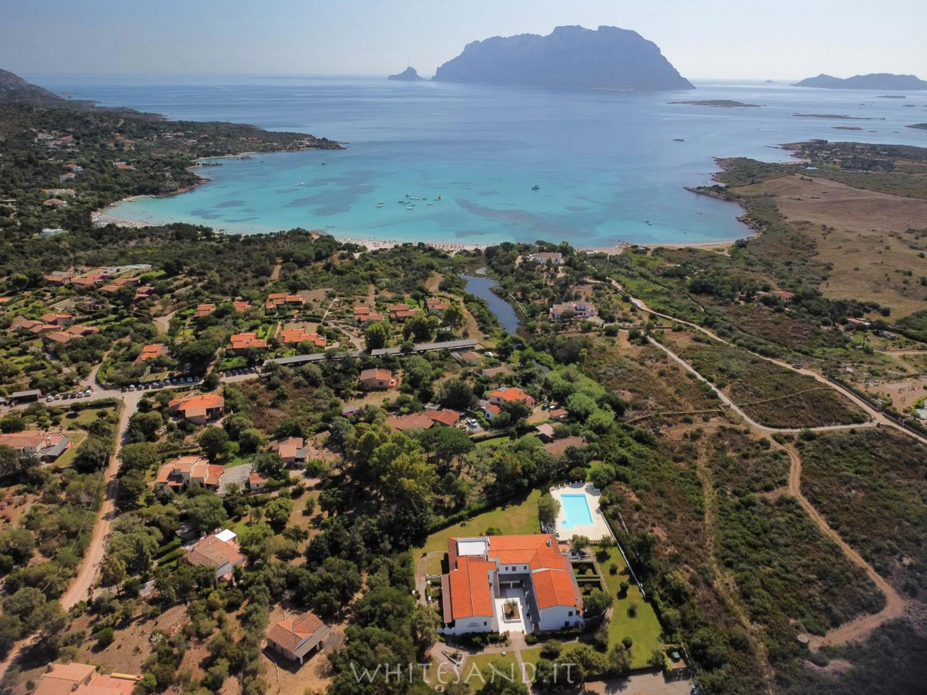 Bird's eye view in White Sand Residence