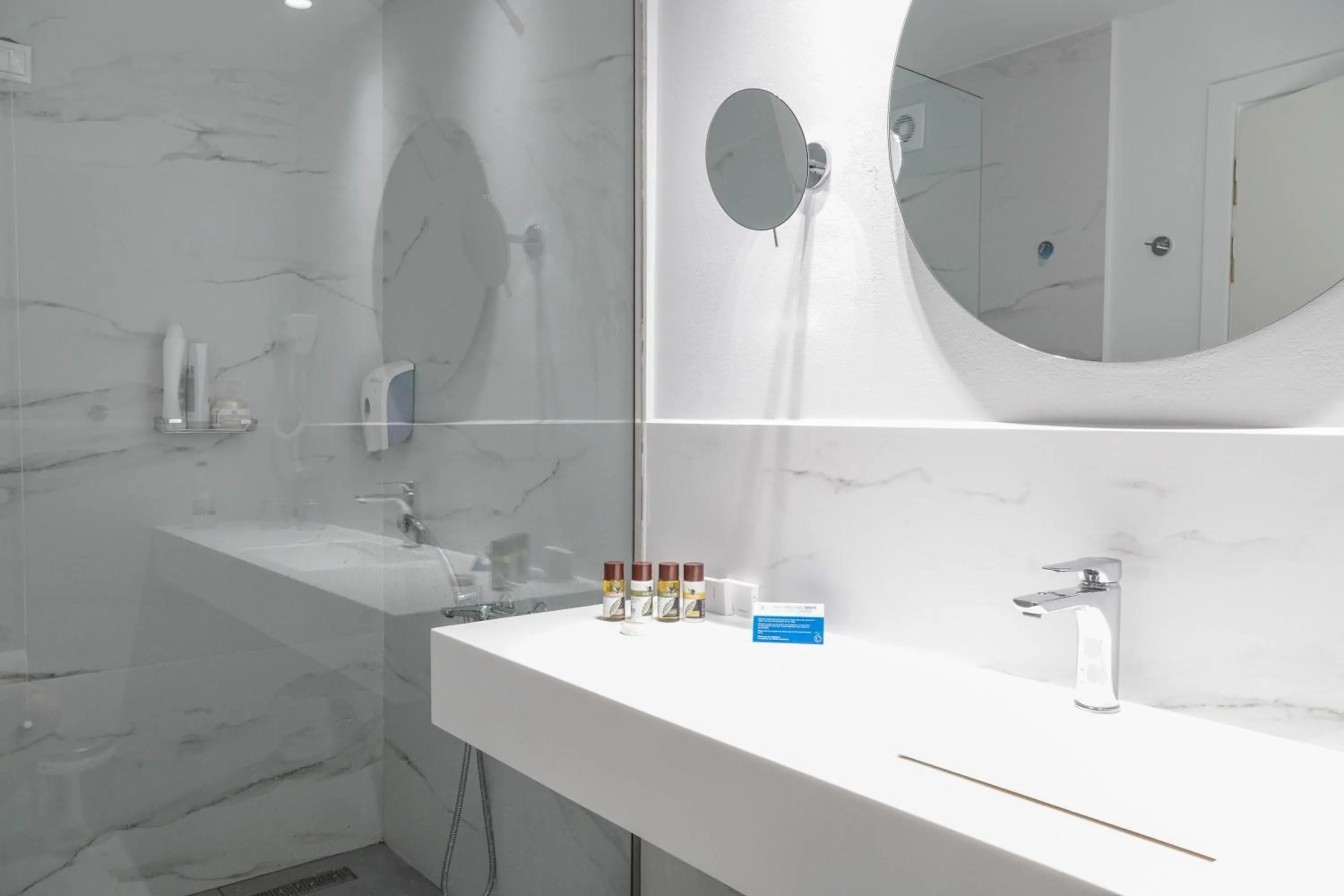 Bathroom in Dore Boutique Hotel