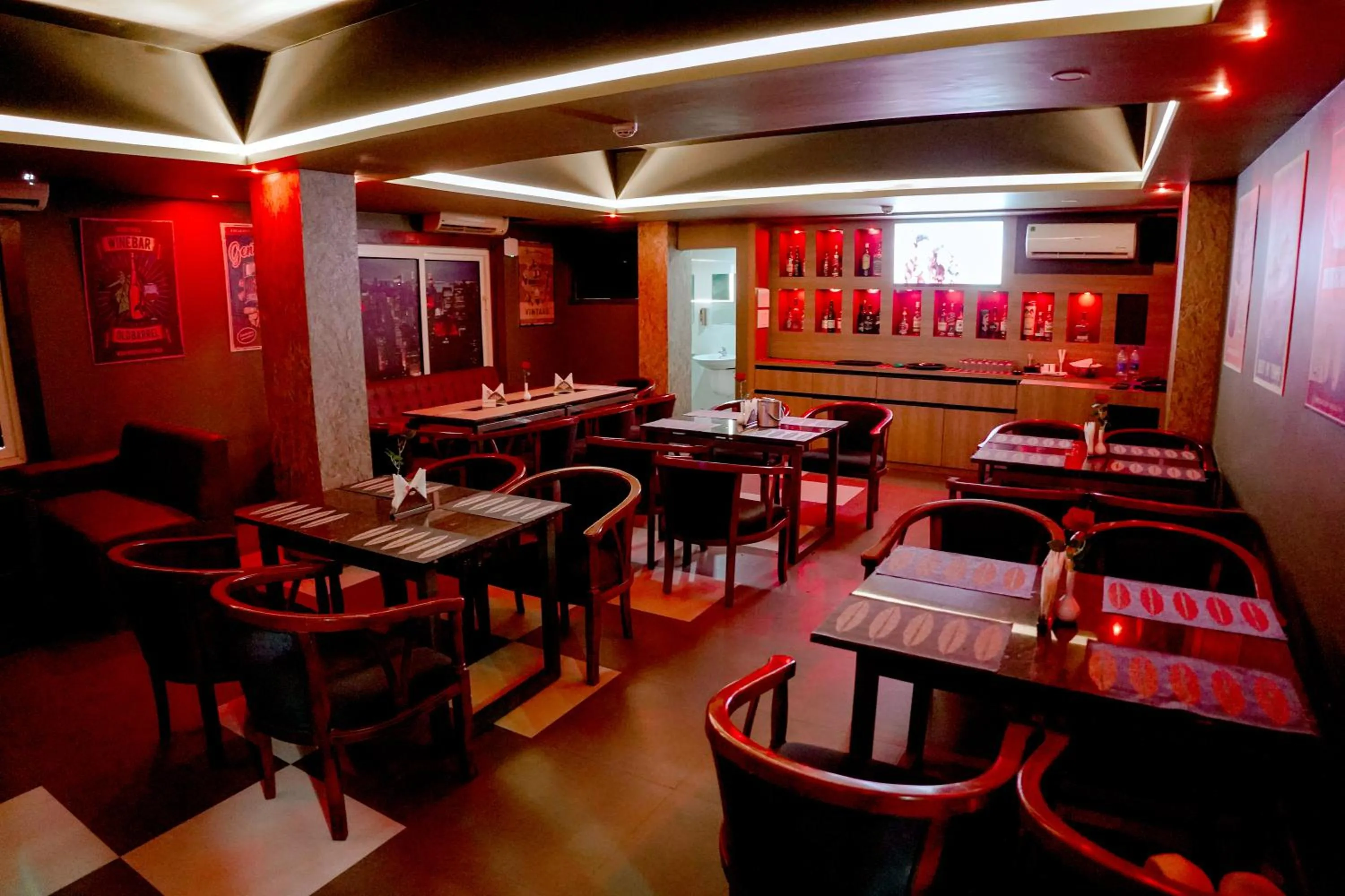 Lounge or bar in Queens Hotel