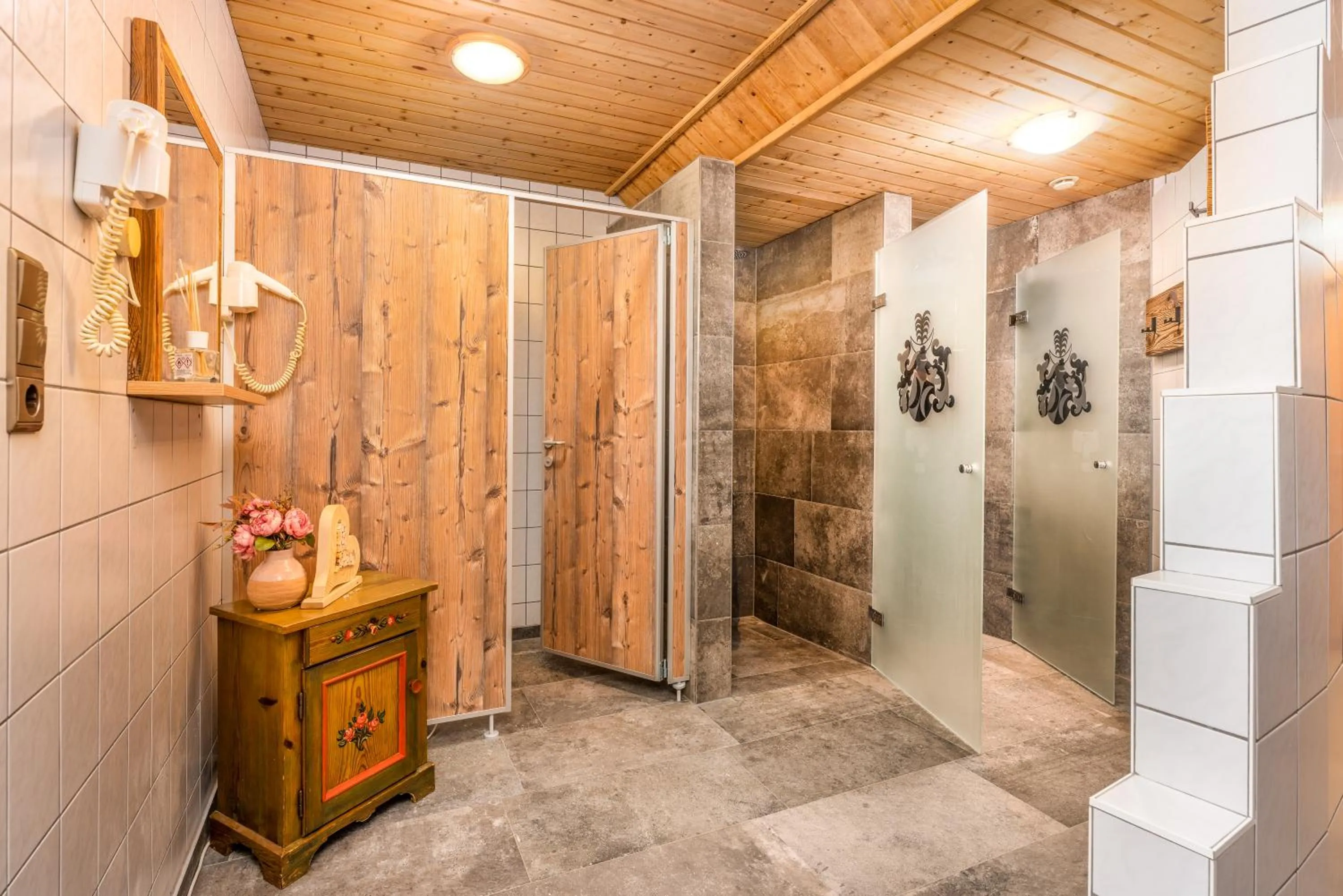 Spa and wellness centre/facilities in Alpen Wohlfühlhotel Dörflwirt