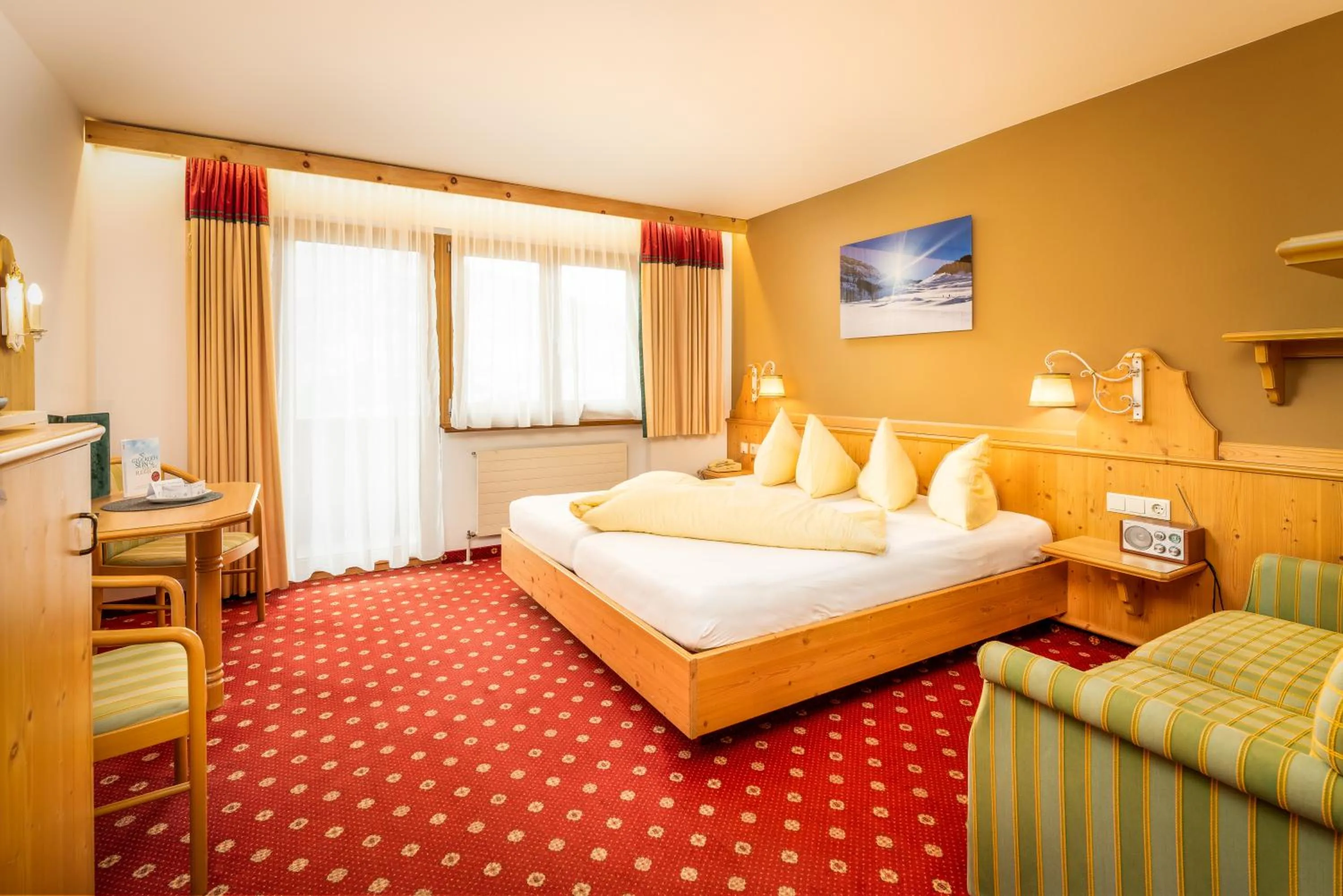 Photo of the whole room, Bed in Alpen Wohlfühlhotel Dörflwirt