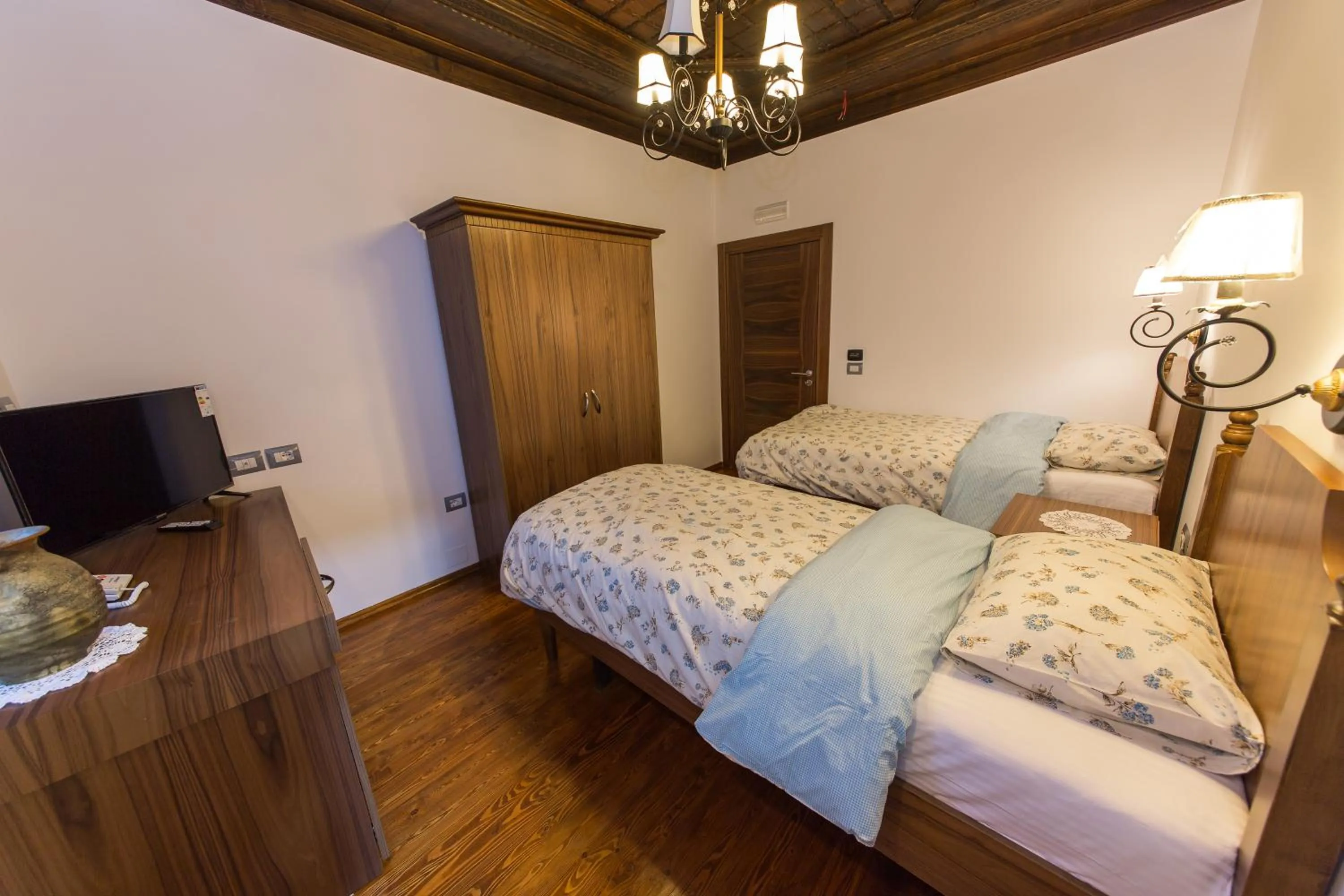 Bedroom, Bed in Hotel Onufri