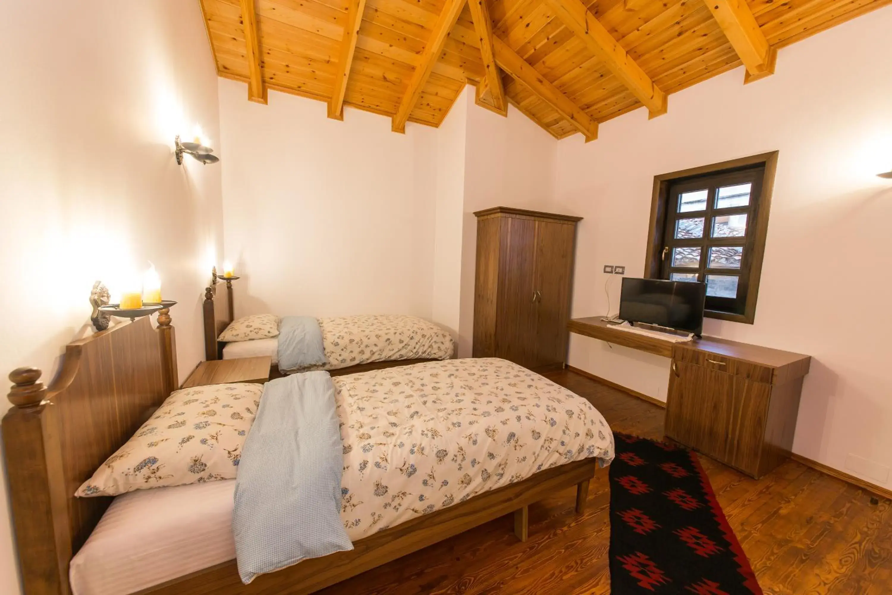 Twin Room in Hotel Onufri Twin Room in Hotel Onufri