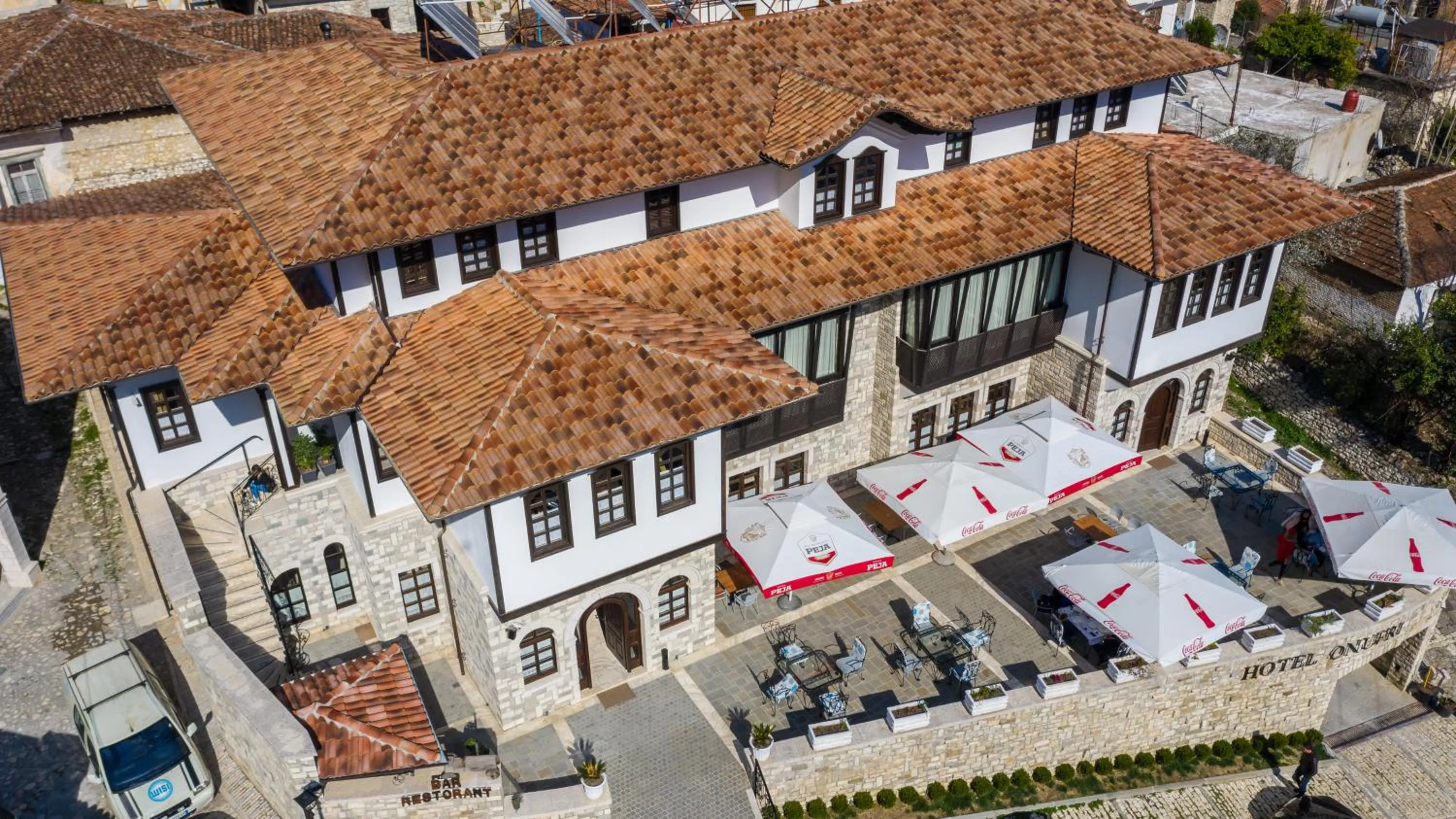 Facade/entrance in Hotel Onufri