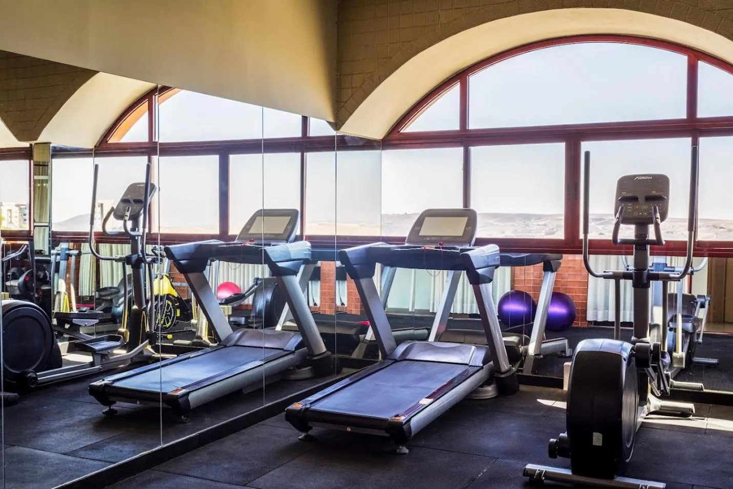 Fitness centre/facilities in Inbar Hotel