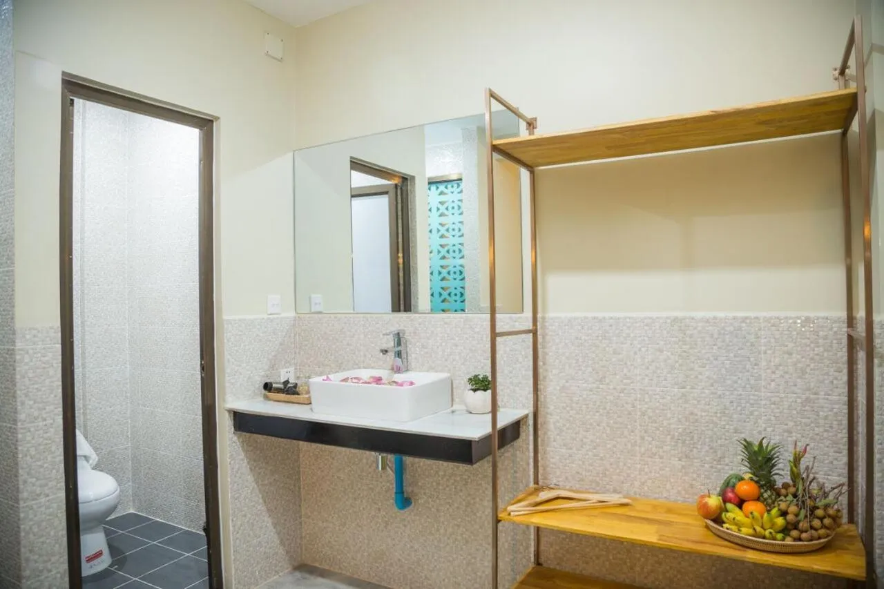 Bathroom in Summer Bliss Boutique