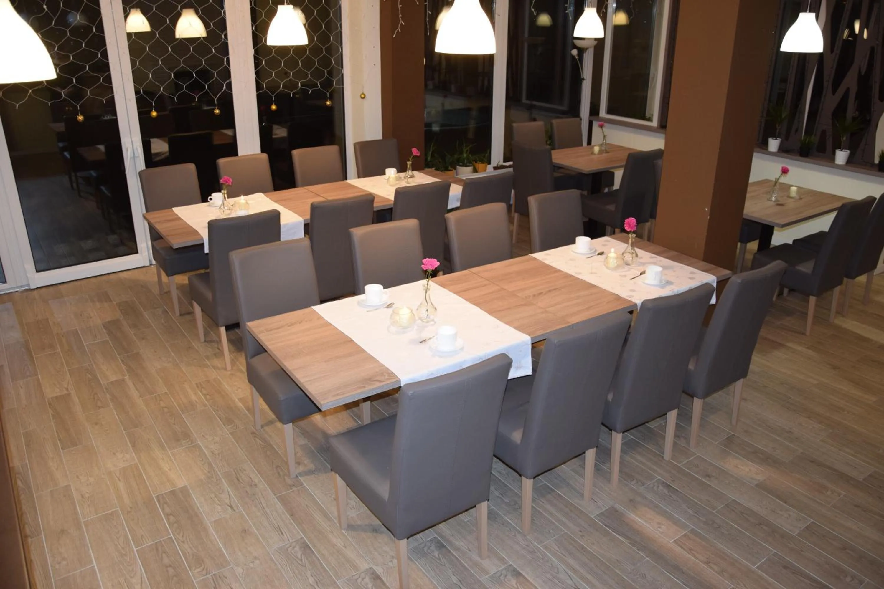 Restaurant/places to eat in Dom Gościnny Matex