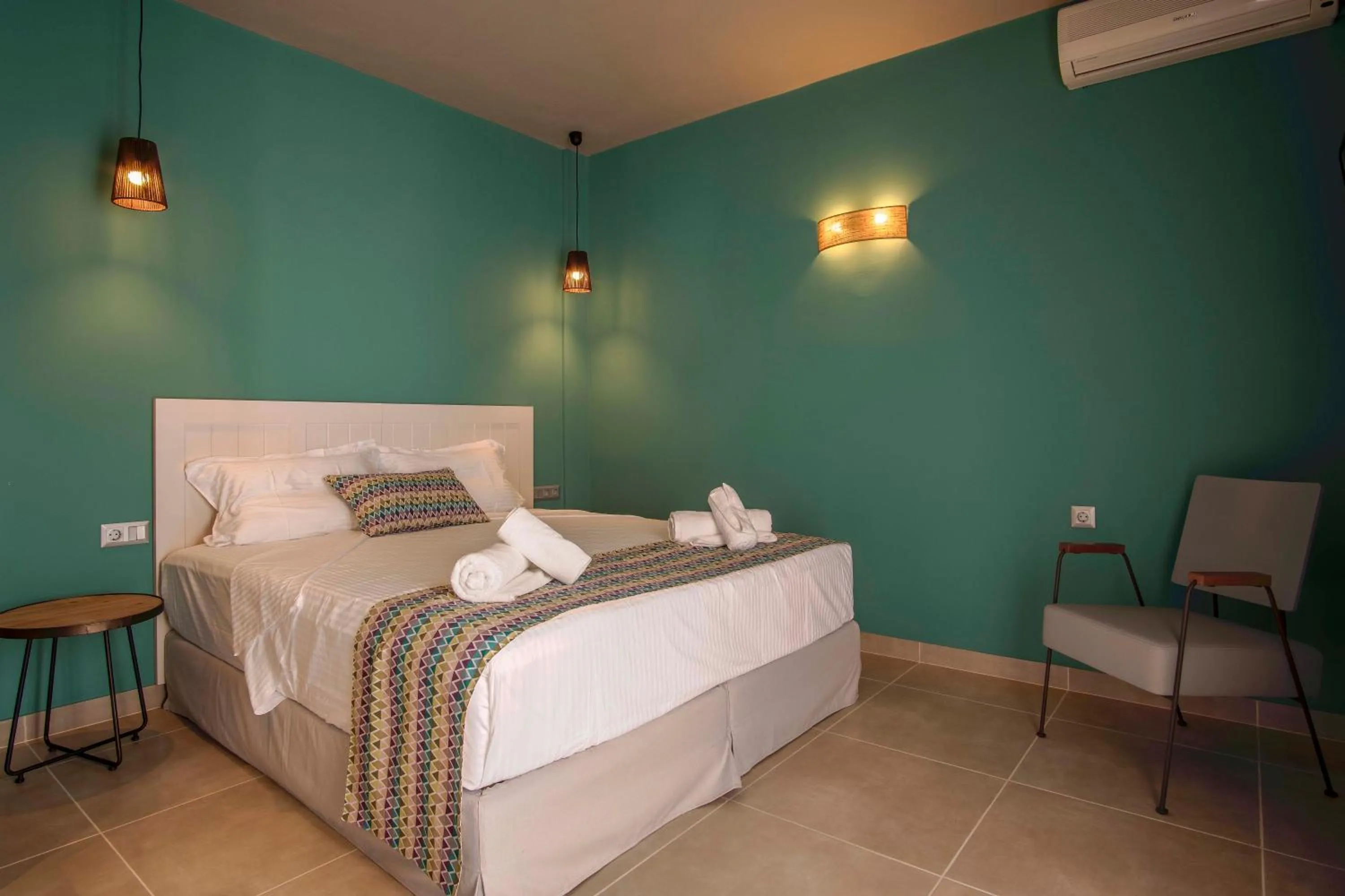 Bedroom, Bed in Armeno Resort