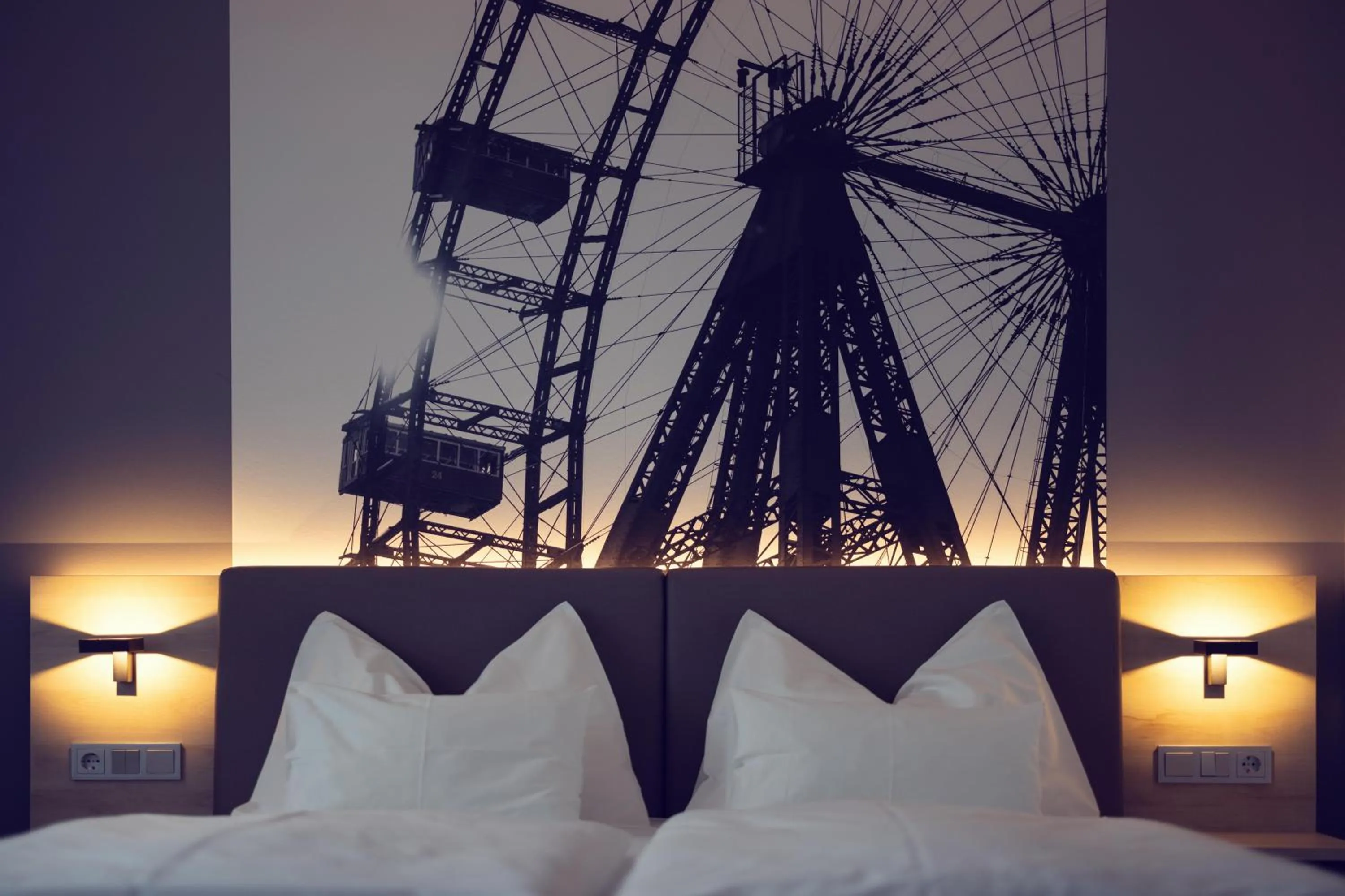 Bed in roomz hotel & conference center vienna prater