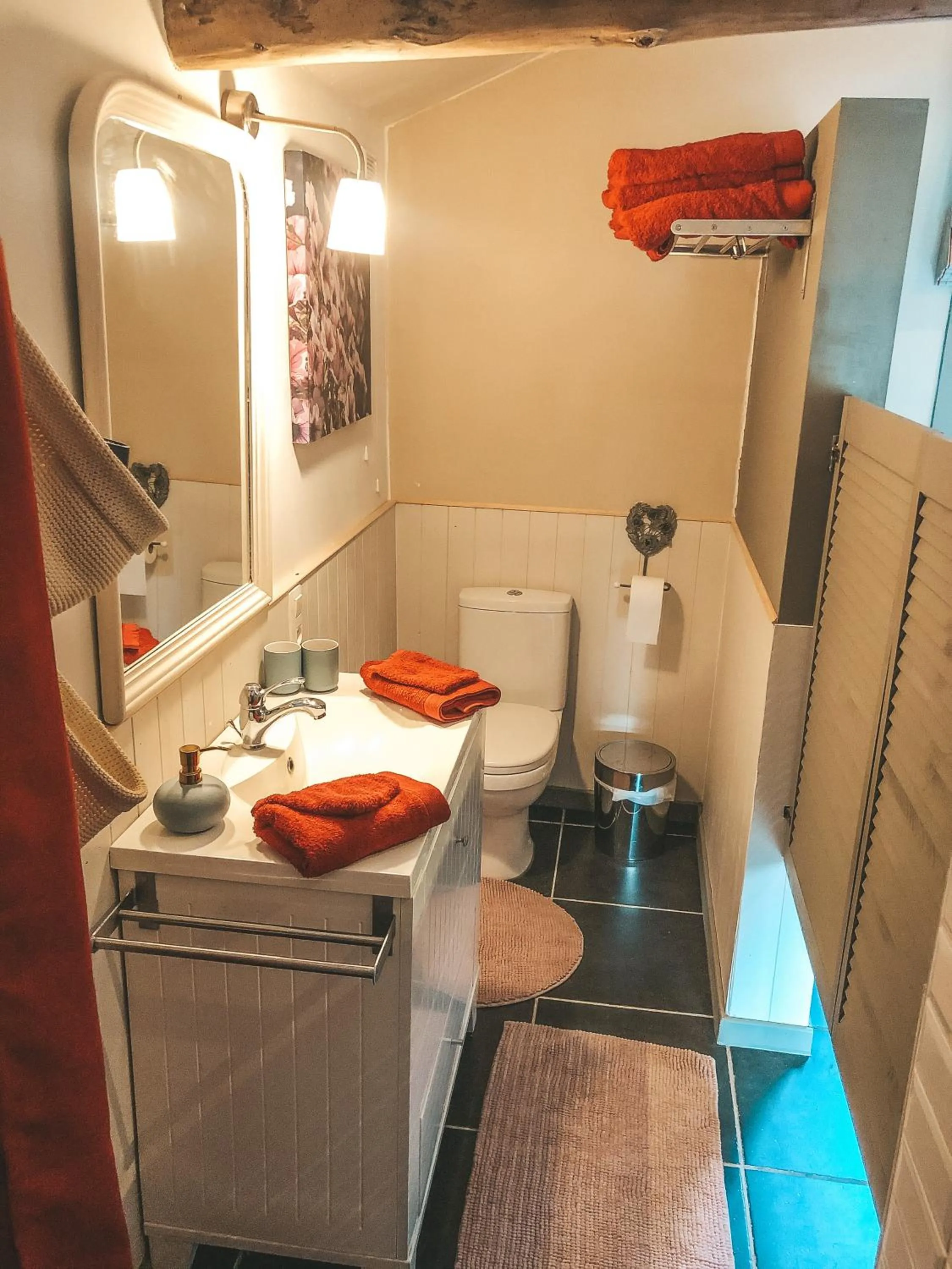 Bathroom in Hoeve Westdijk