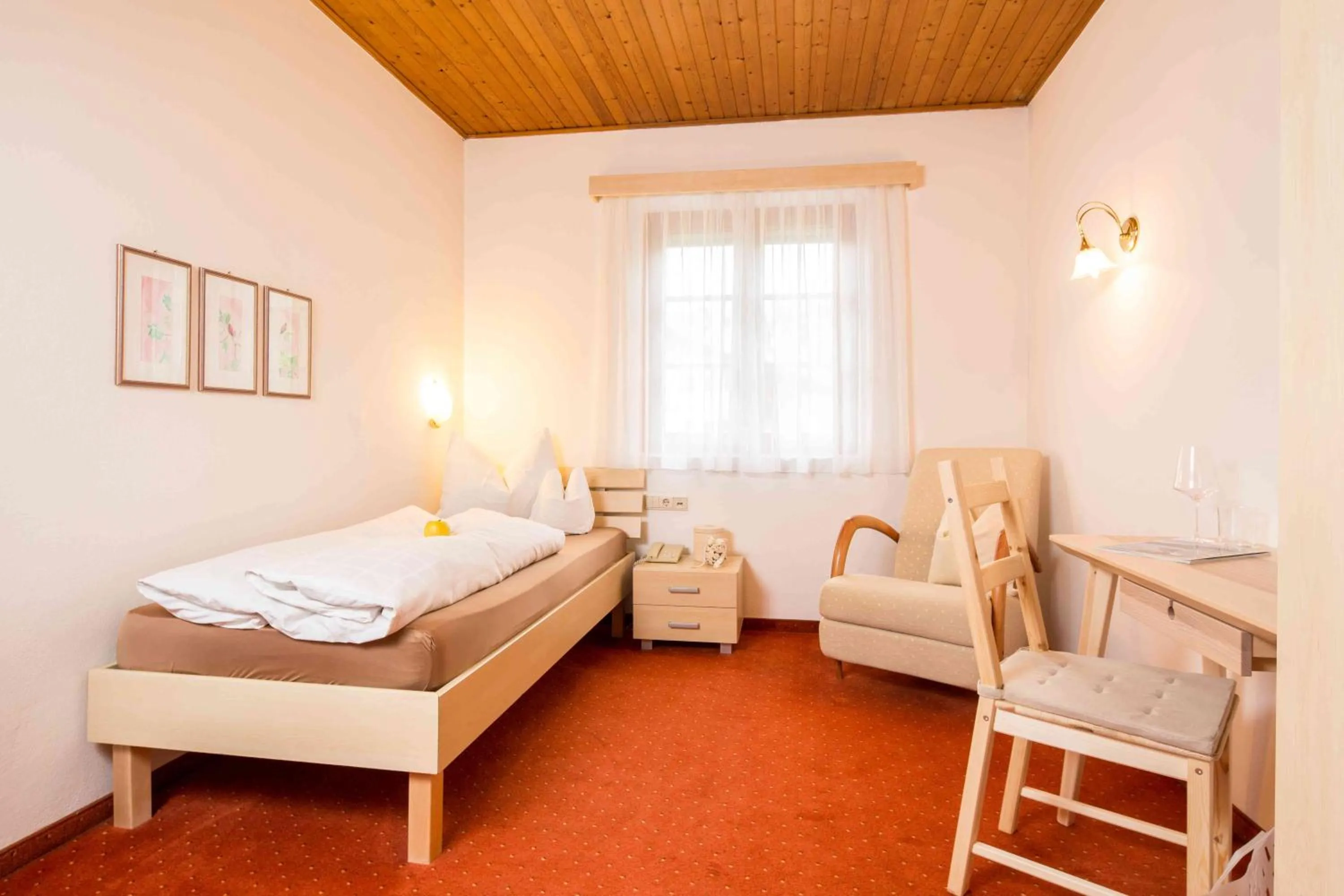 Photo of the whole room, Bed in Pension An Der Linde