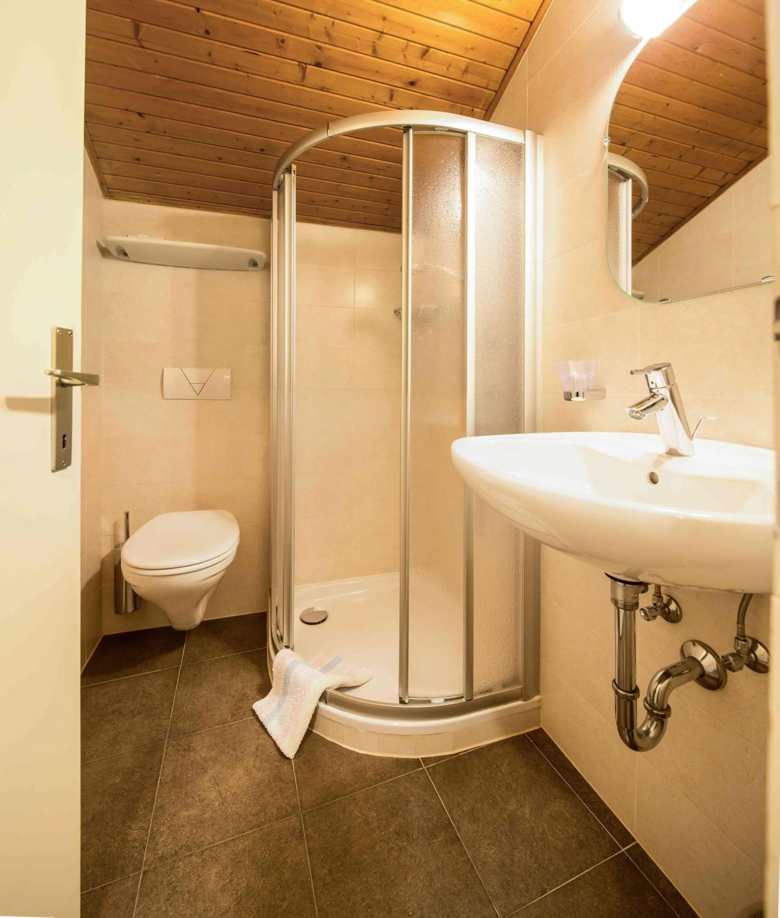 Bathroom in Pension An Der Linde