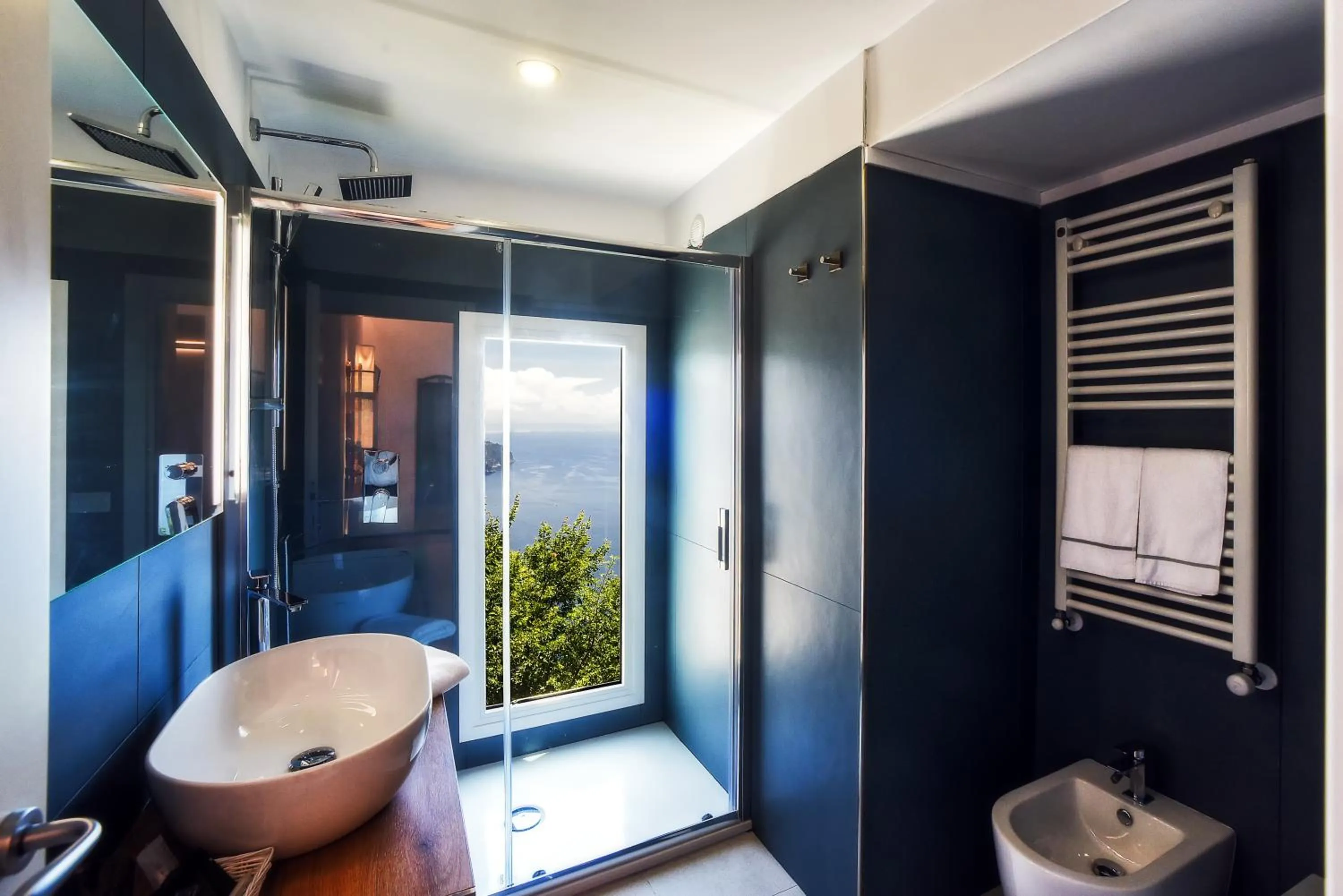 Bathroom in Garden Ravello