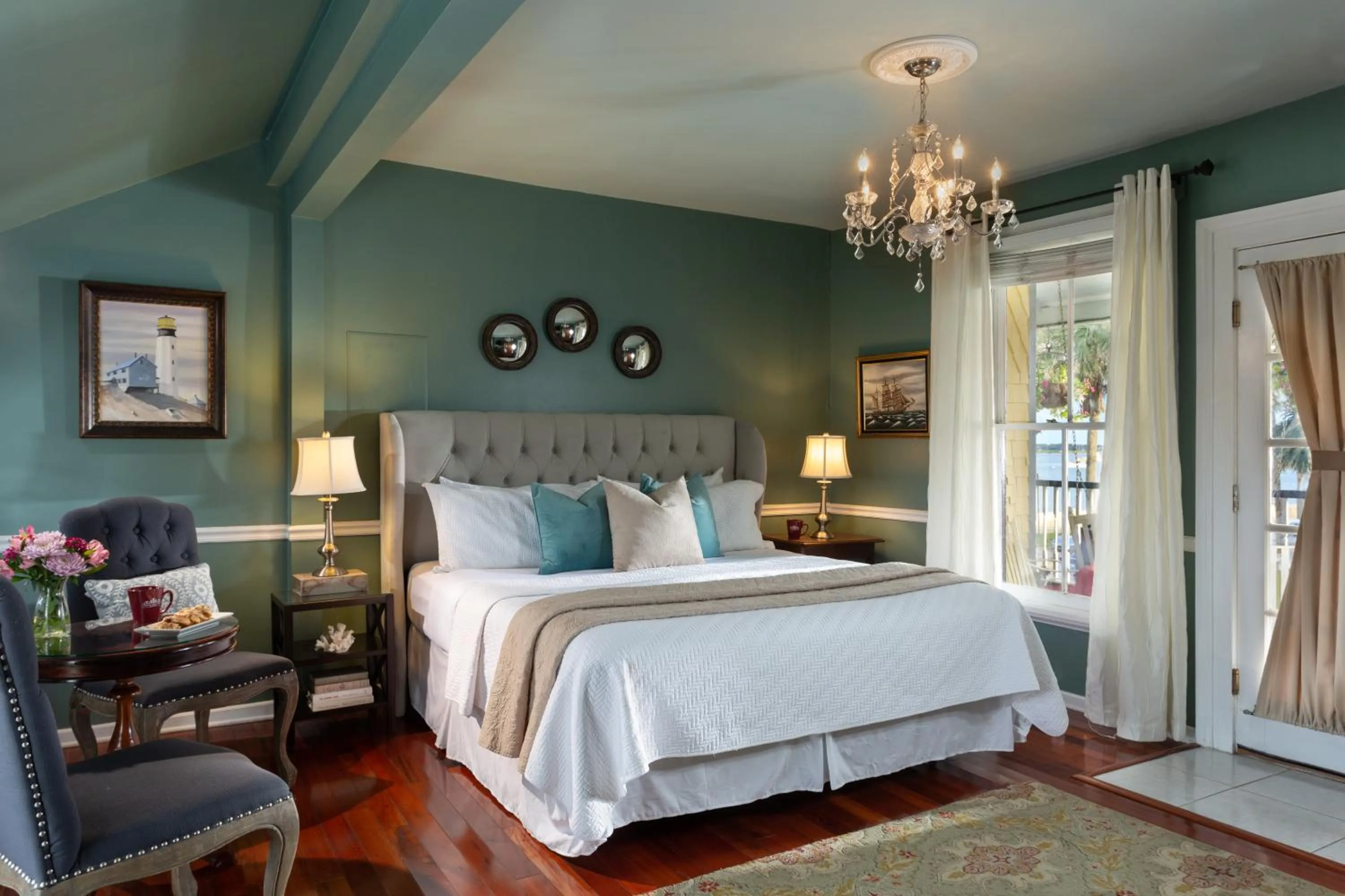 Bed in Bayfront Marin House