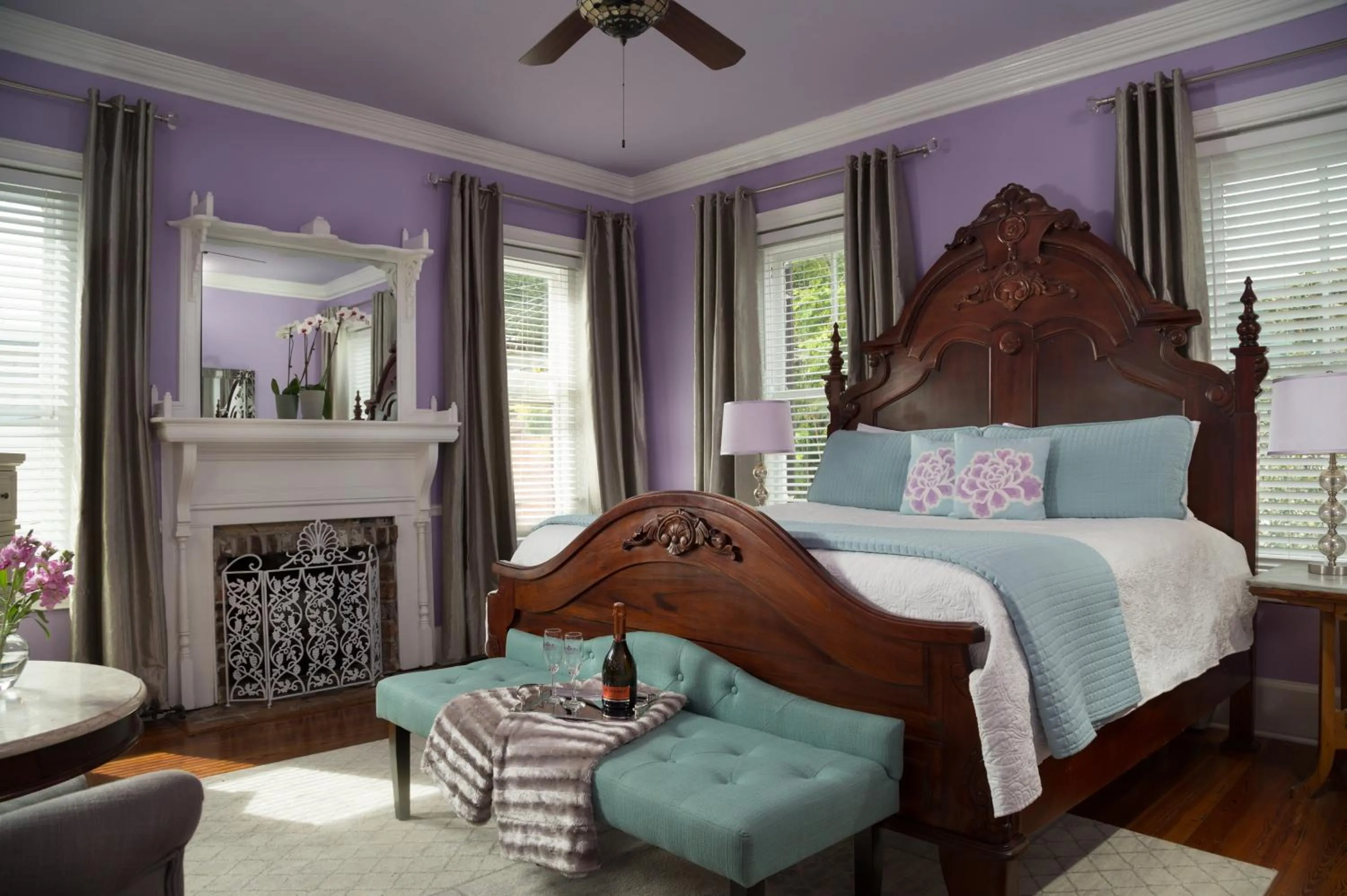 Bed in Bayfront Marin House