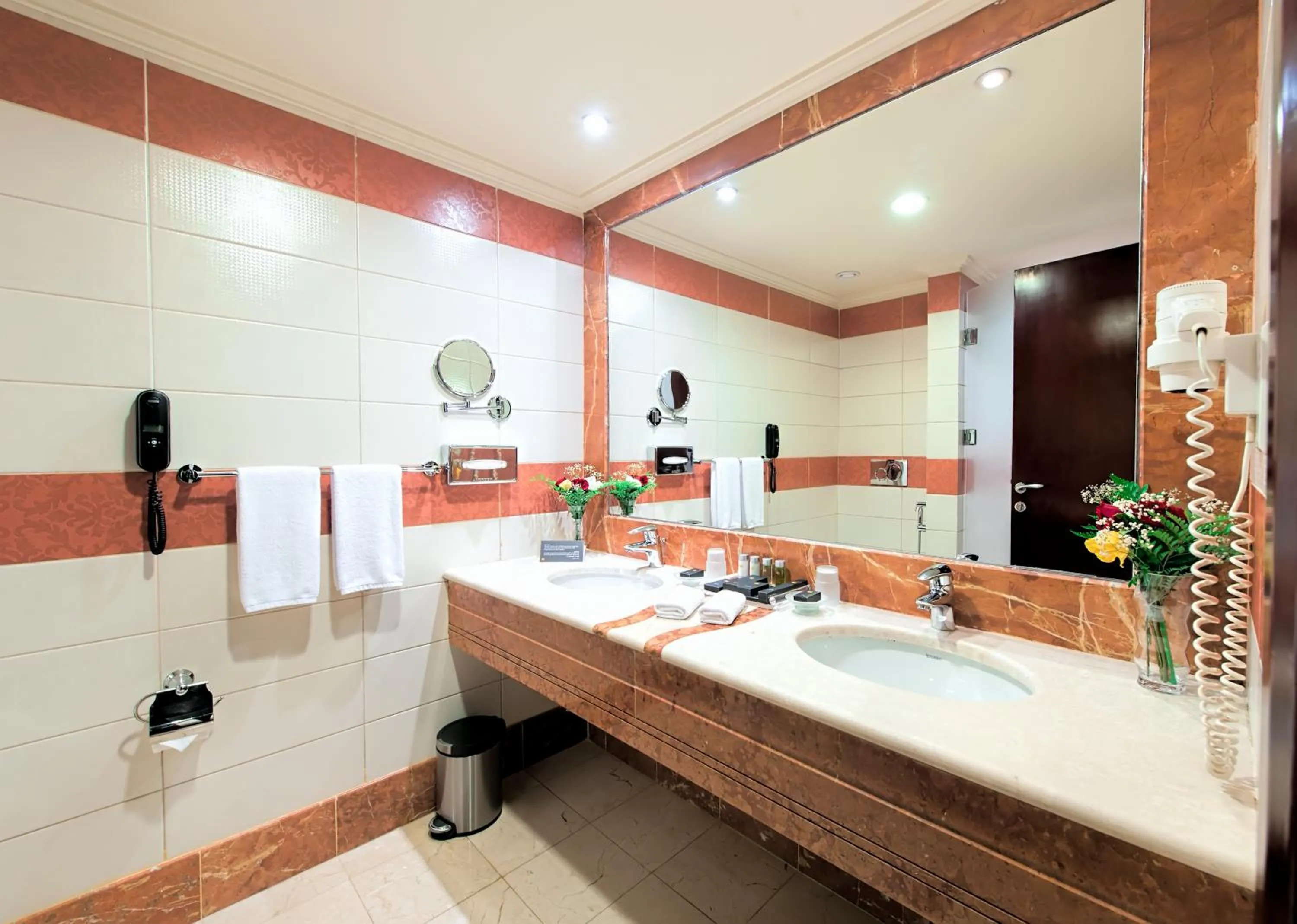 Bathroom in Al Ghufran Safwah Hotel Makkah