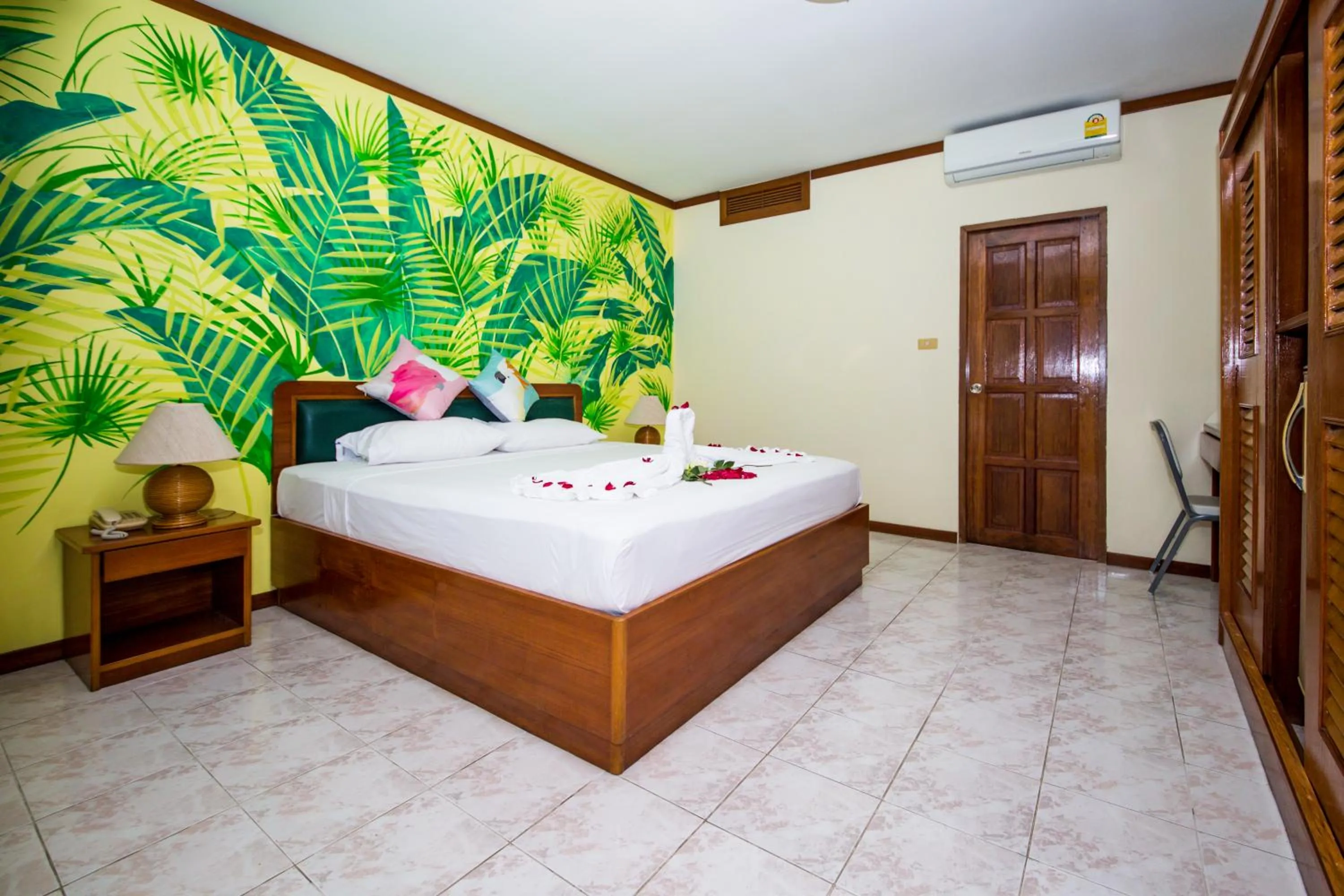 Photo of the whole room, Bed in Panda Hotel