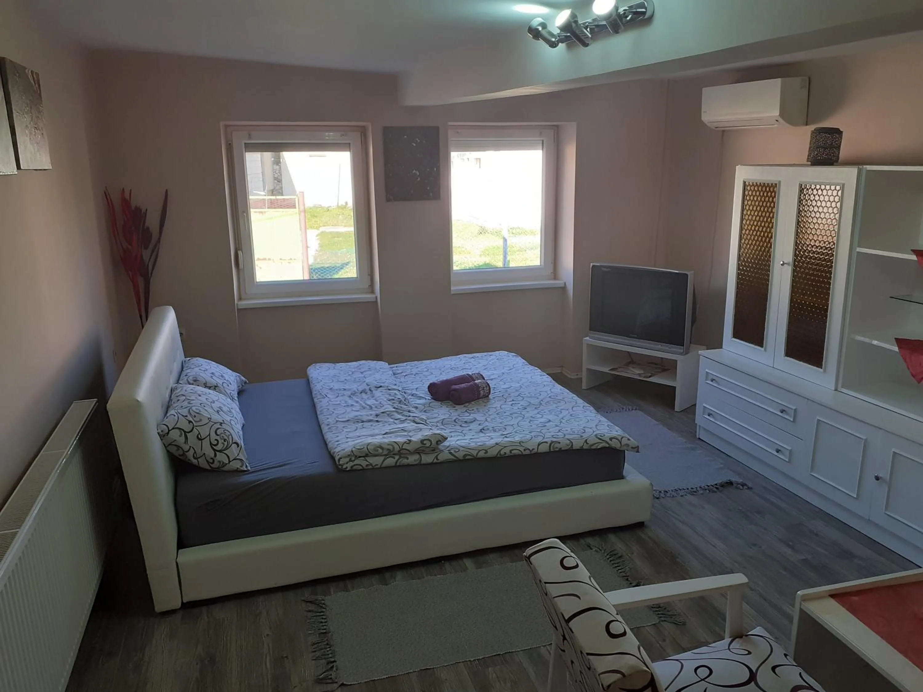 Bed in Mega Apartment