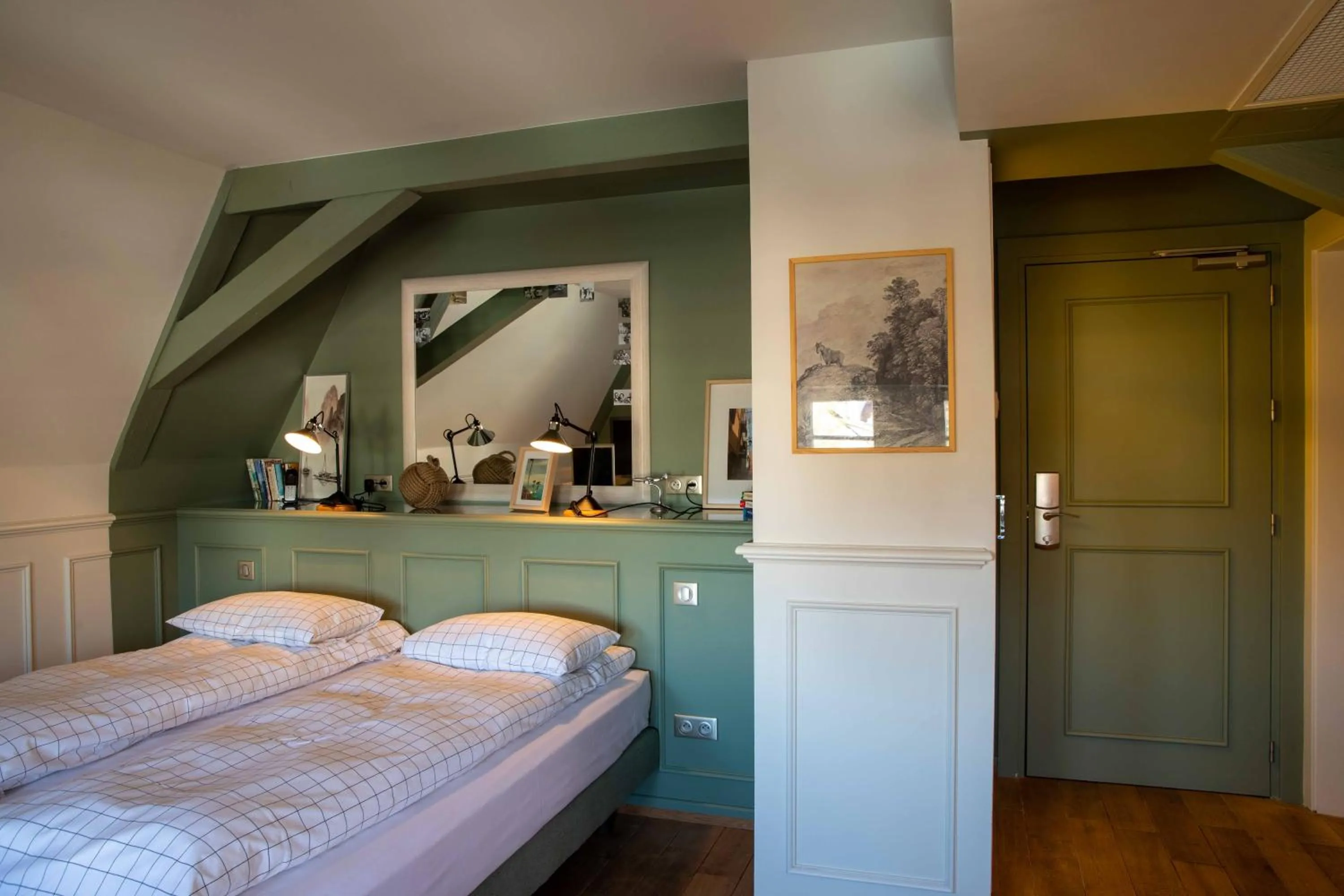 Bedroom, Bed in Hôtel et Spa La Villa K - Basel Airport