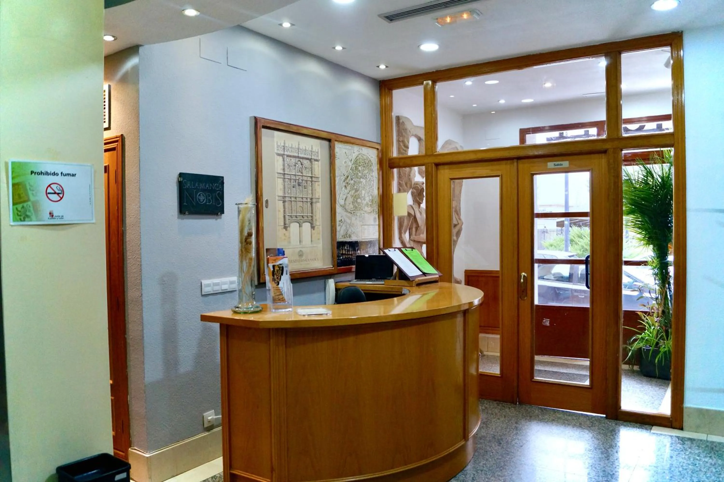 Lobby or reception in Hotel Nobis Salamanca