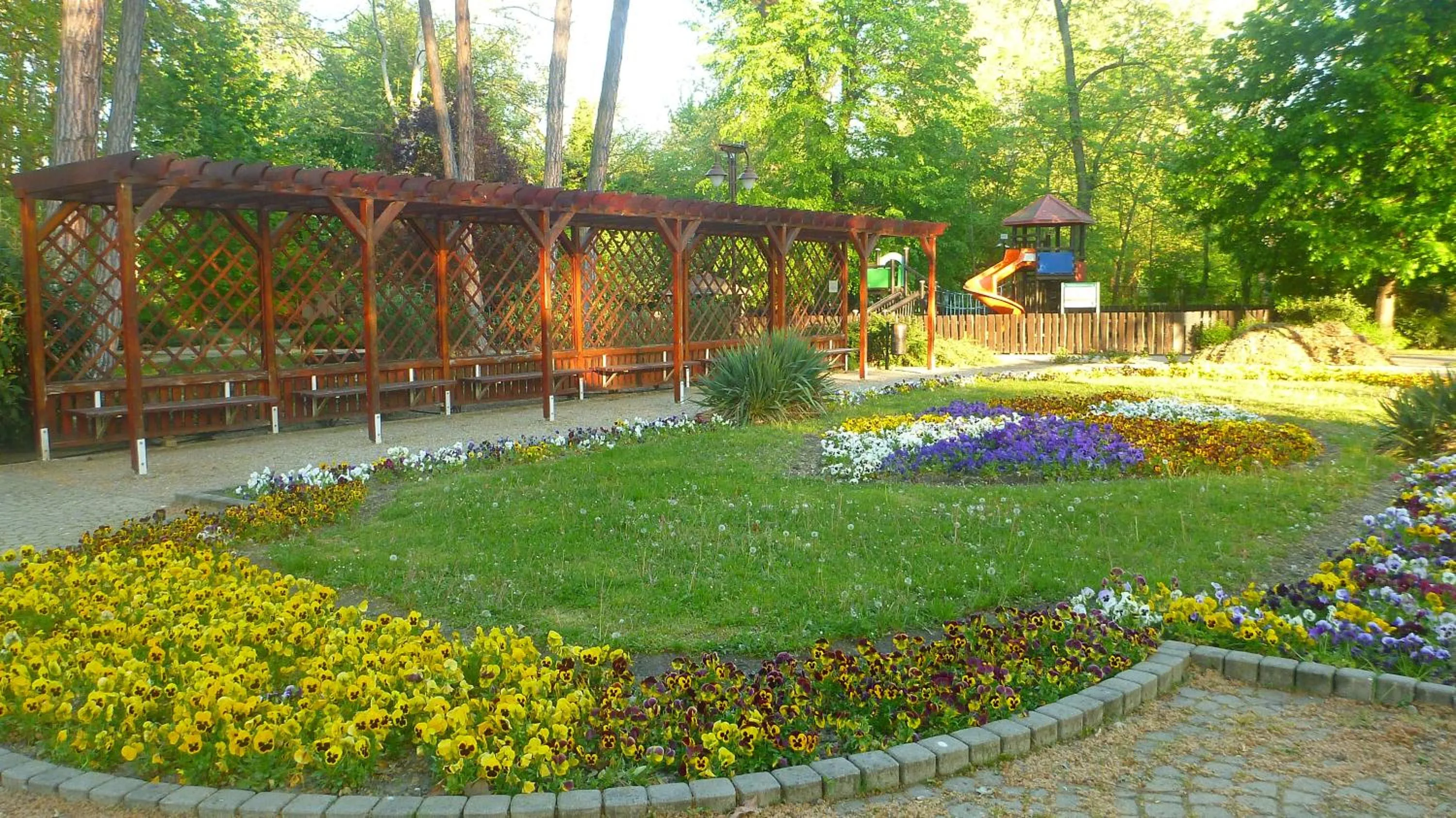 Neighbourhood in CE Napfény Hotel